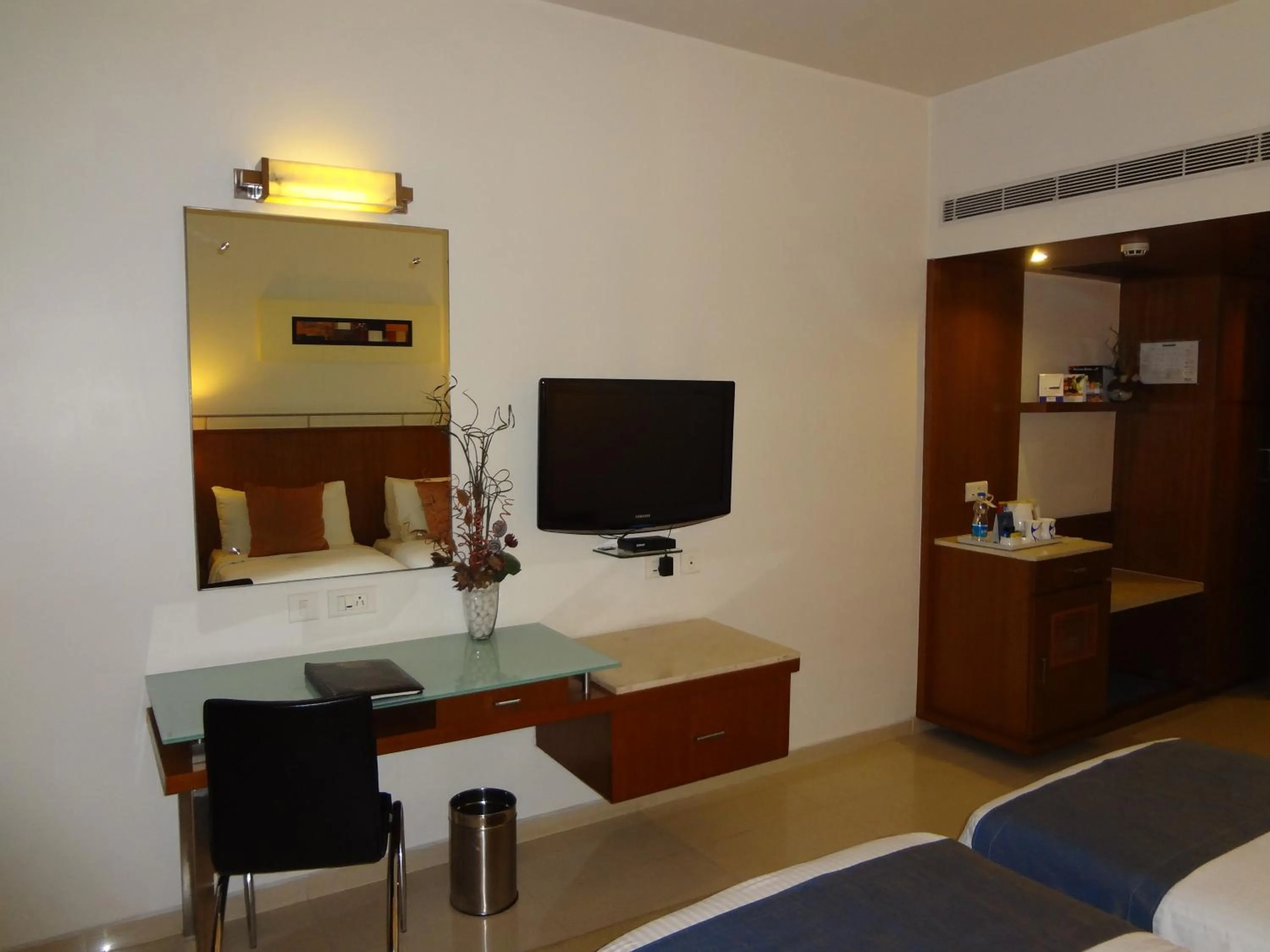 Bedroom in Fortune Inn Sree Kanya, Visakhapatnam - Member ITC Hotels' Group