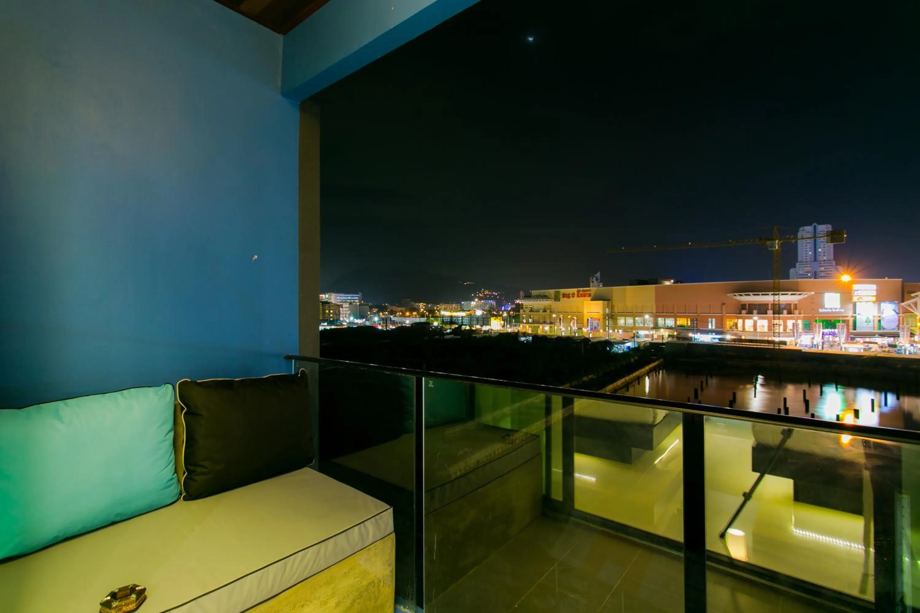 Balcony/Terrace in The House Patong