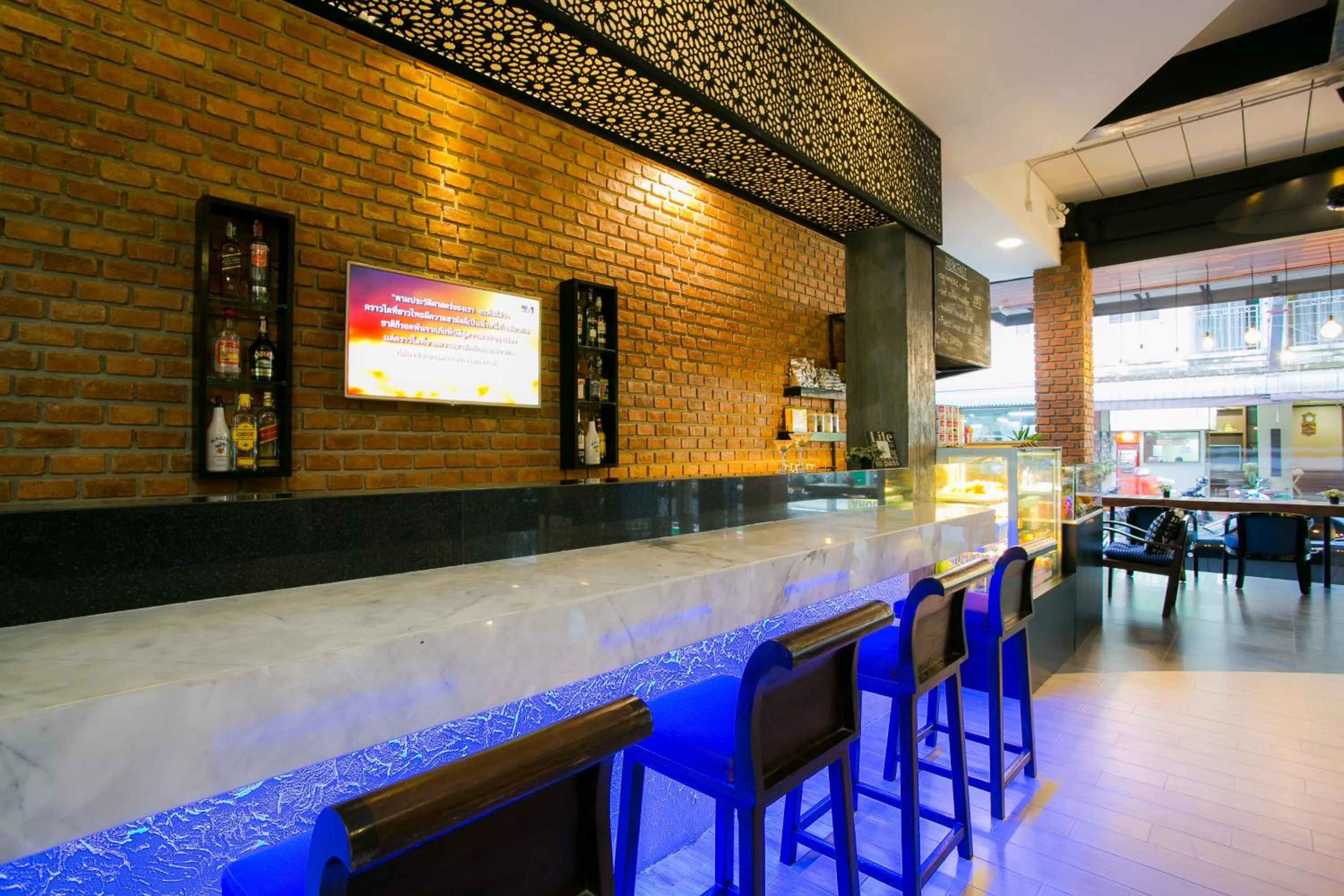 Lounge or bar in The House Patong