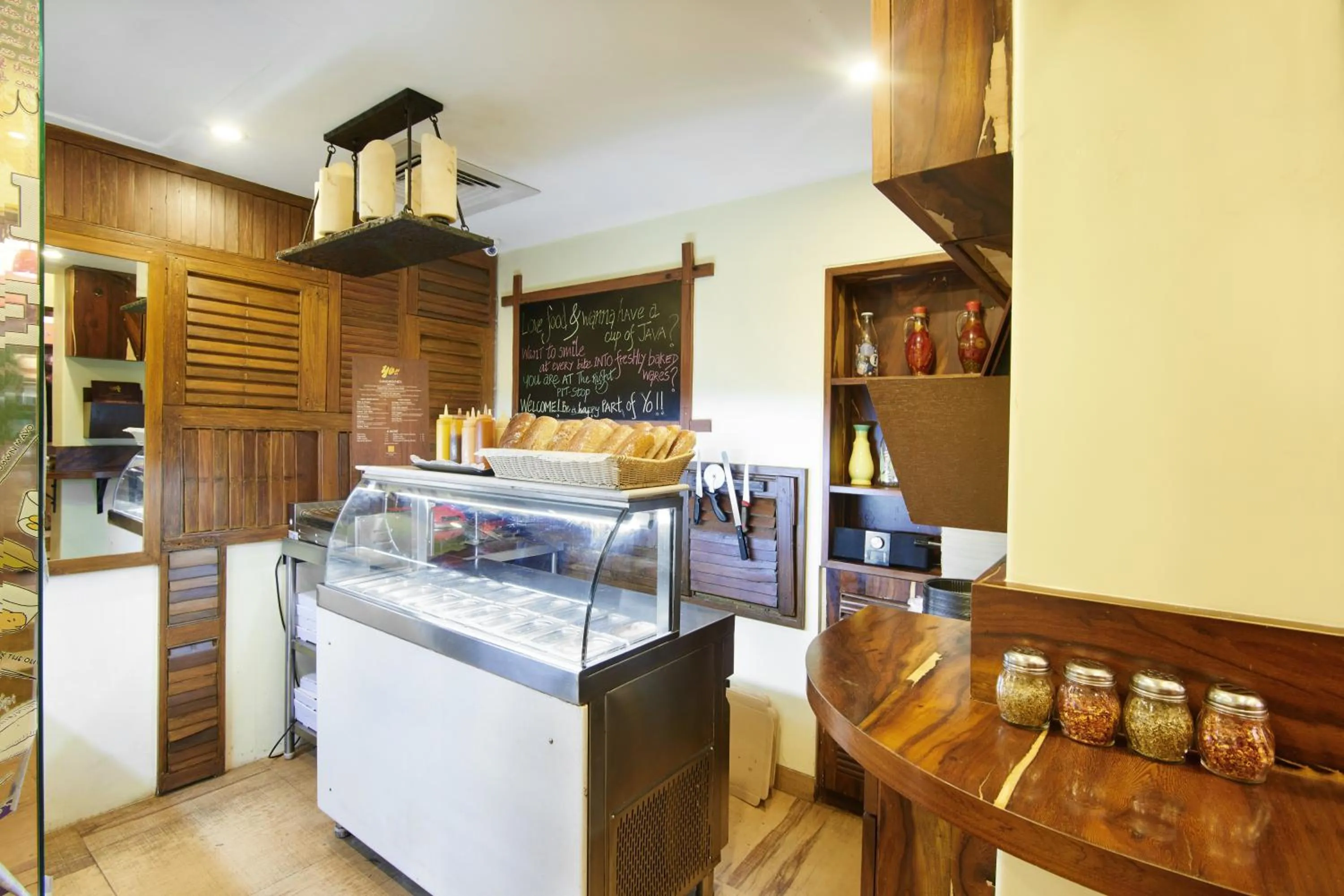 Food in The Shalimar Hotel, Kemps Corner