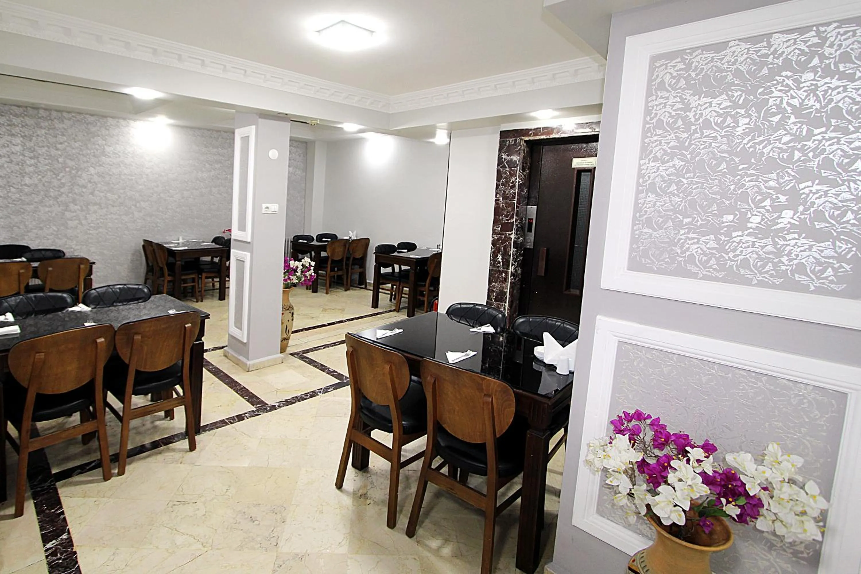 Lyon Hotel İstanbul