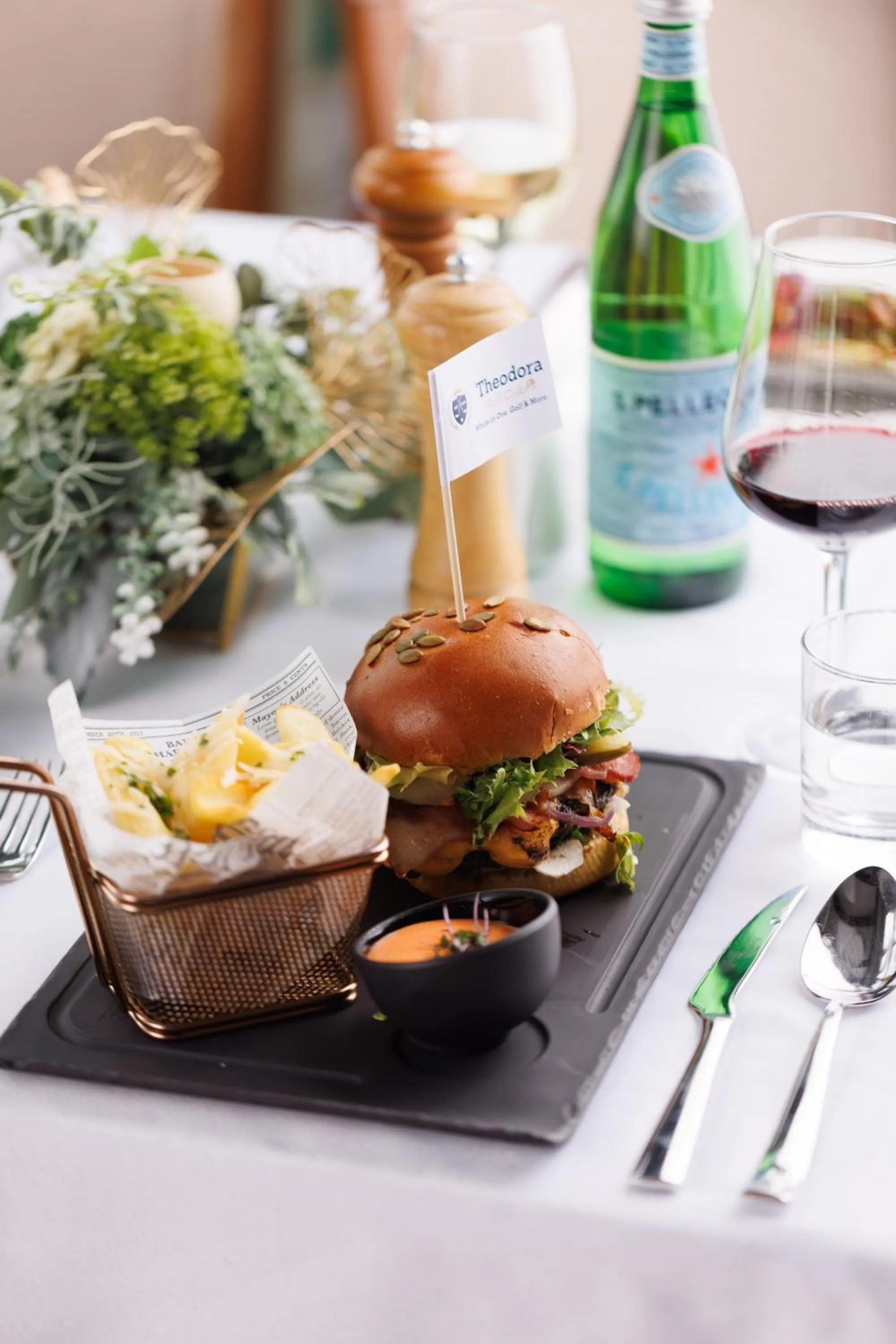 Restaurant/places to eat in Theodora Golf Club