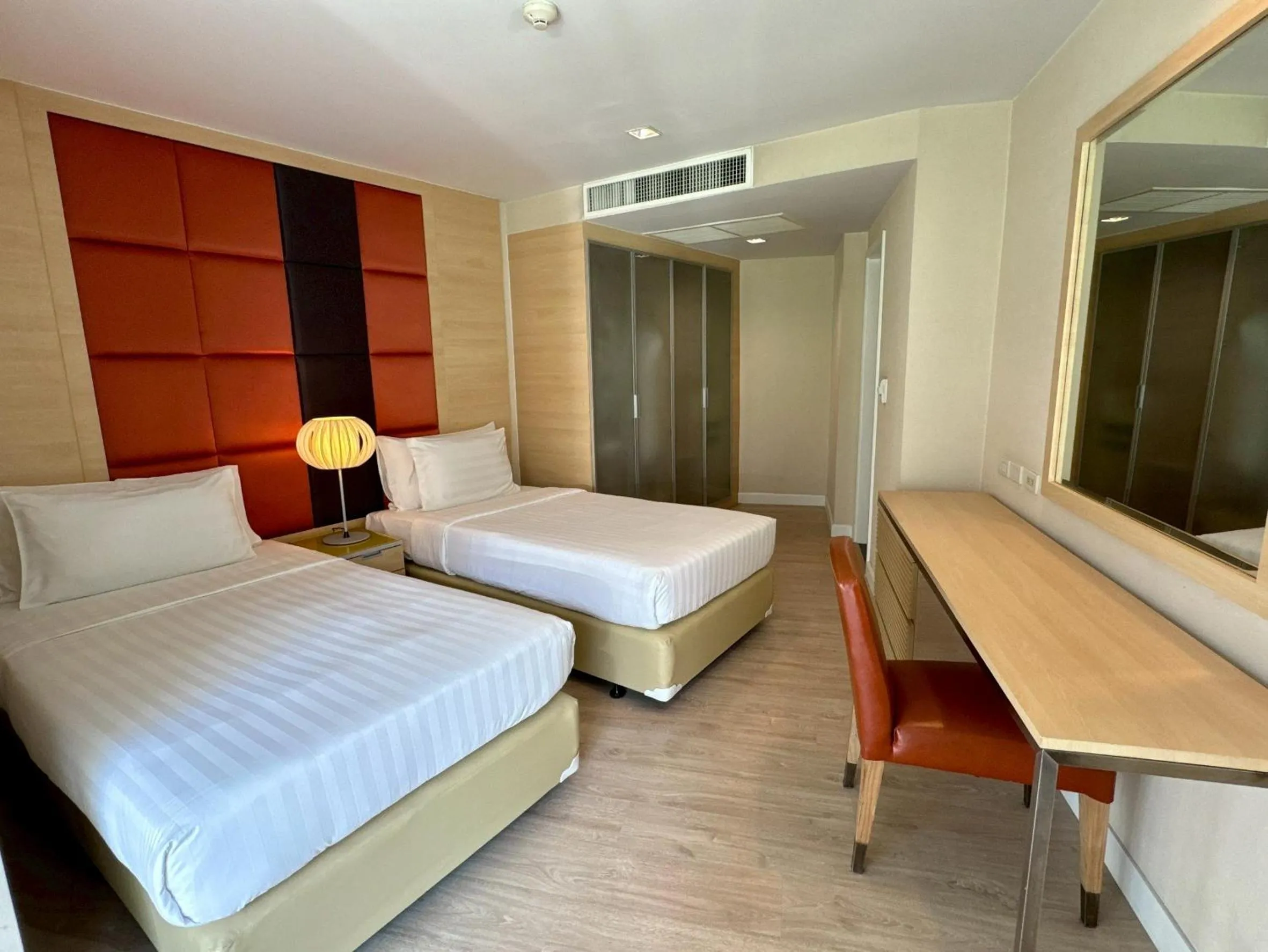 Bedroom, Bed in Urbana Langsuan Hotel