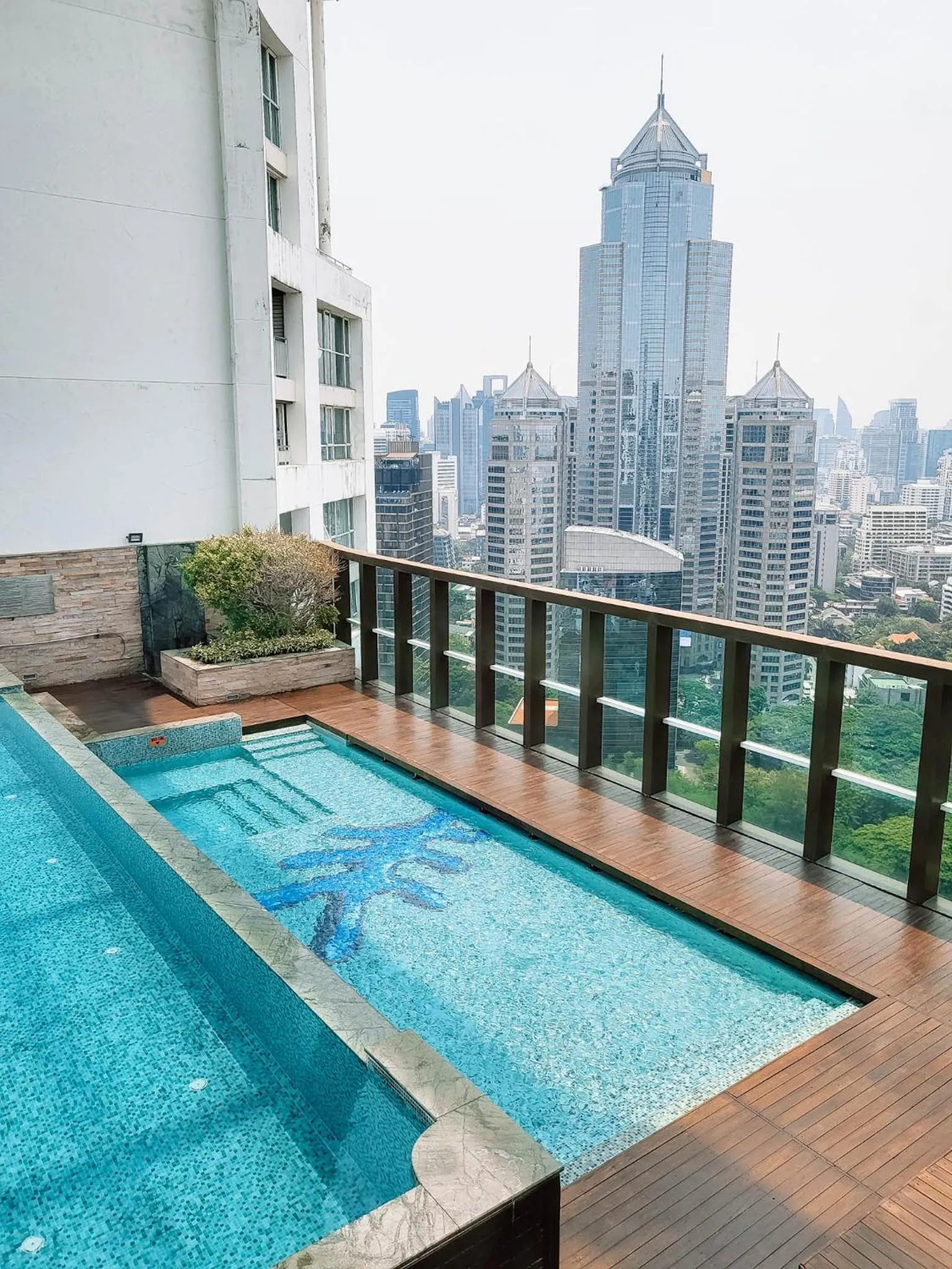 City view in Urbana Langsuan Hotel