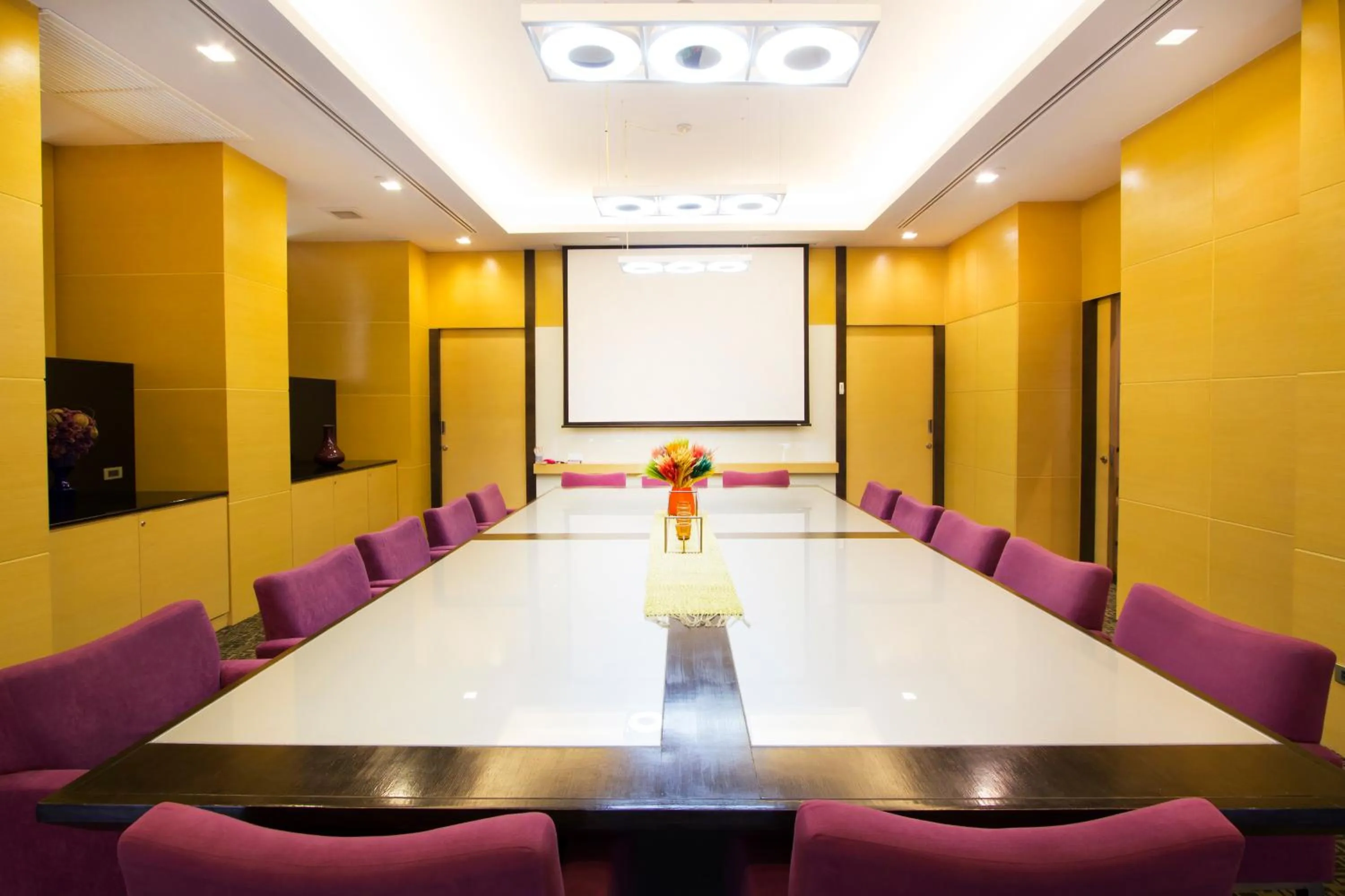 Meeting/conference room in Urbana Langsuan Hotel