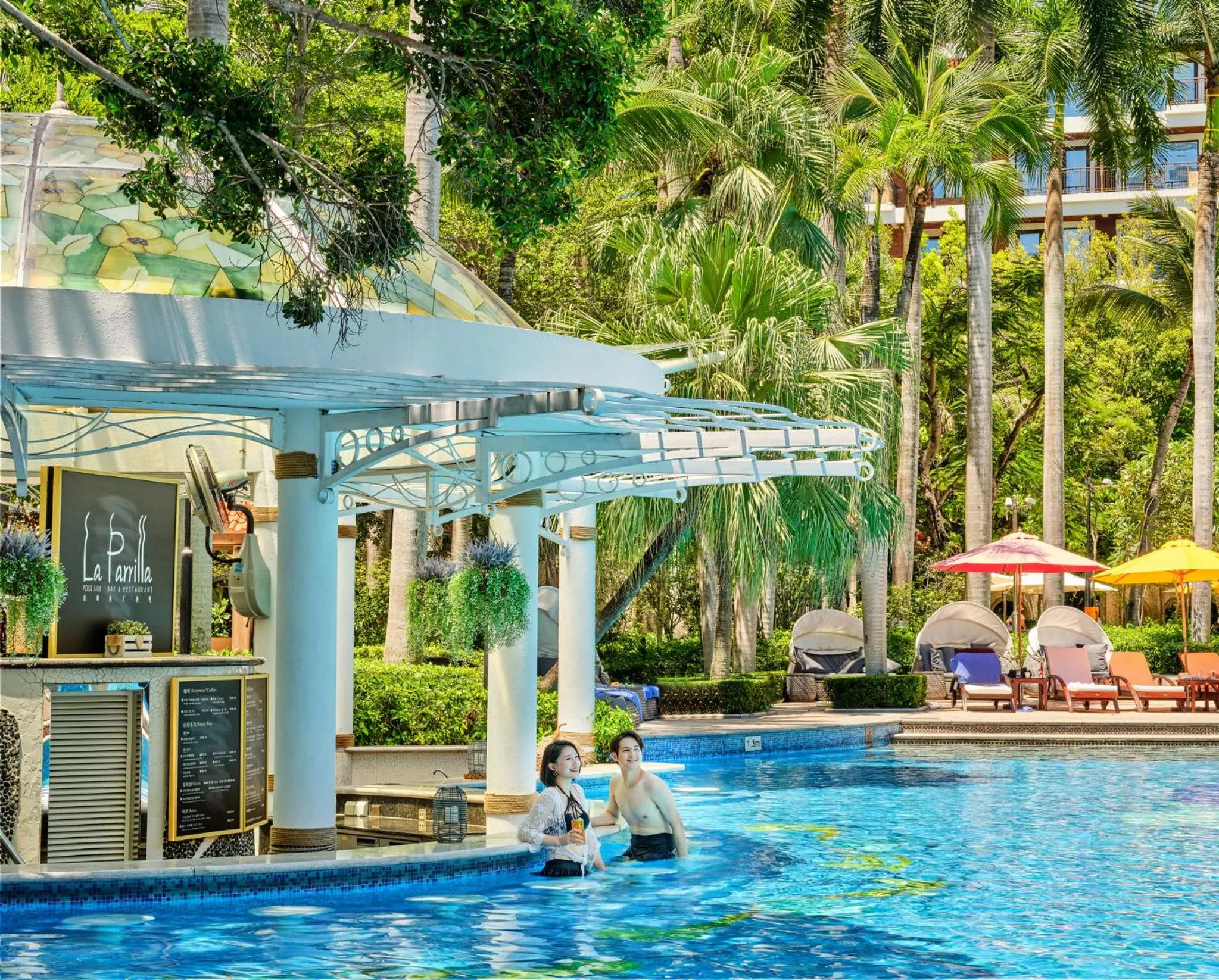 Lounge or bar in InterContinental Shenzhen by IHG