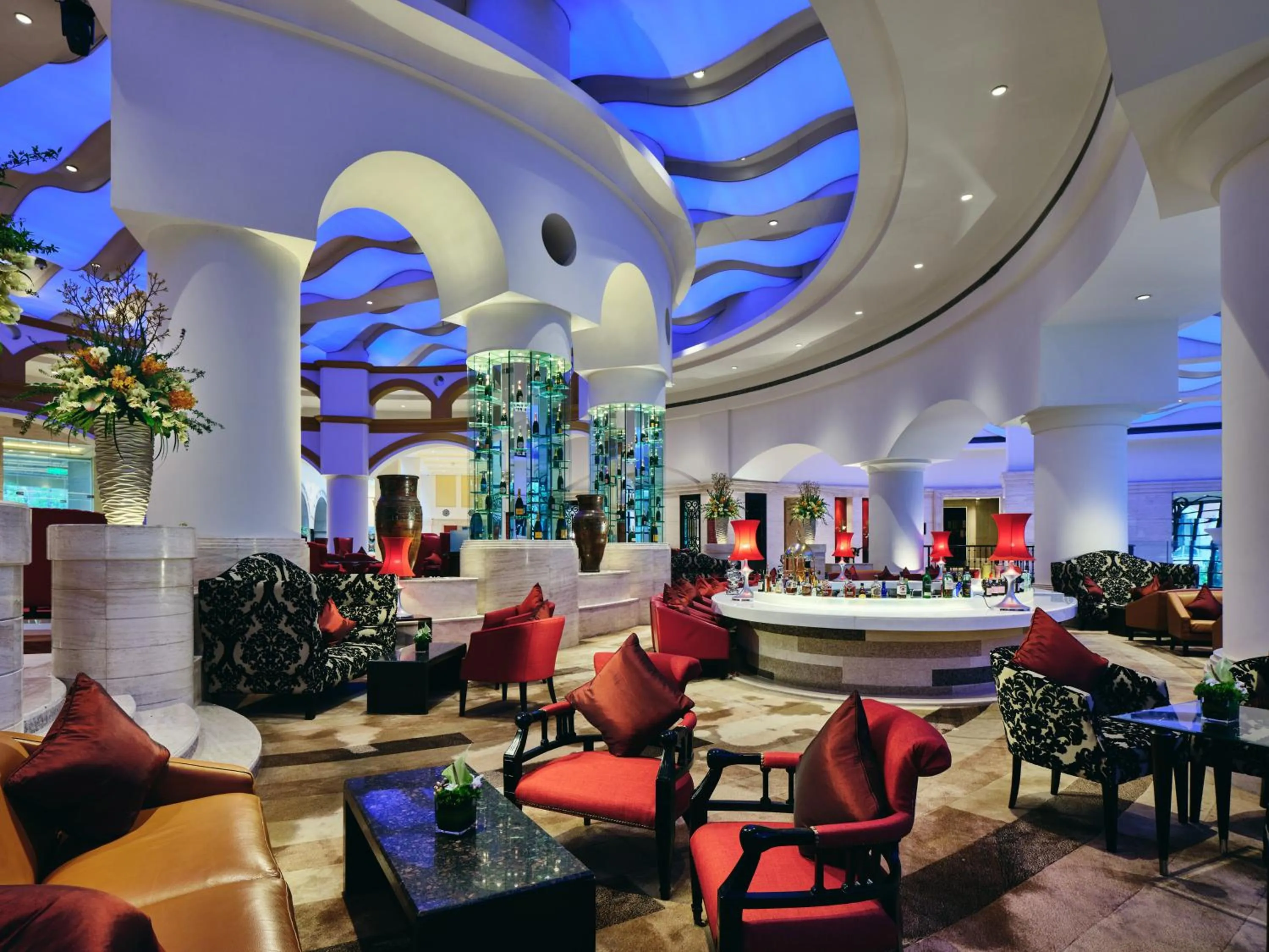 Lounge or bar in InterContinental Shenzhen by IHG