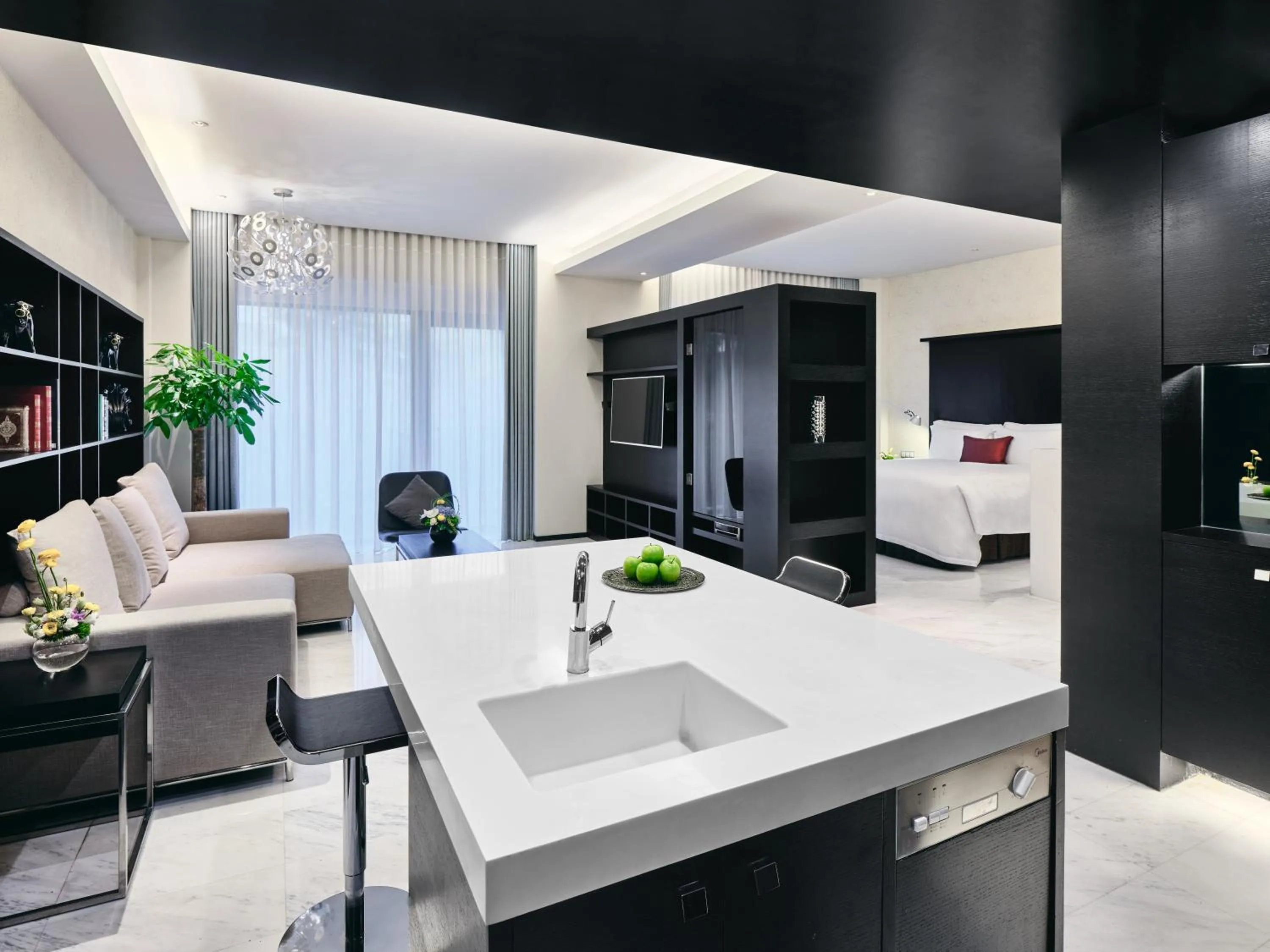 Photo of the whole room in InterContinental Shenzhen by IHG