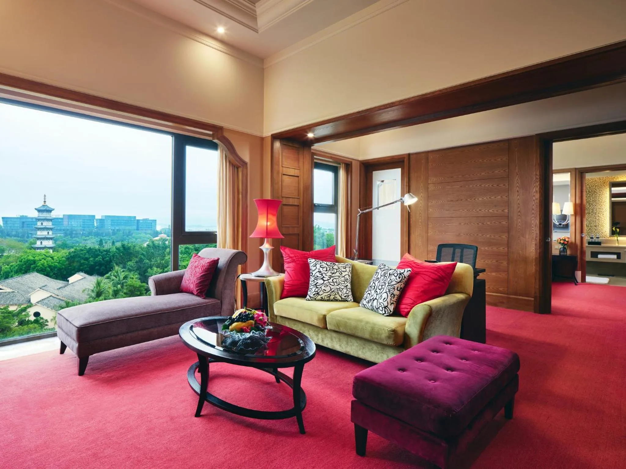 Photo of the whole room in InterContinental Shenzhen by IHG