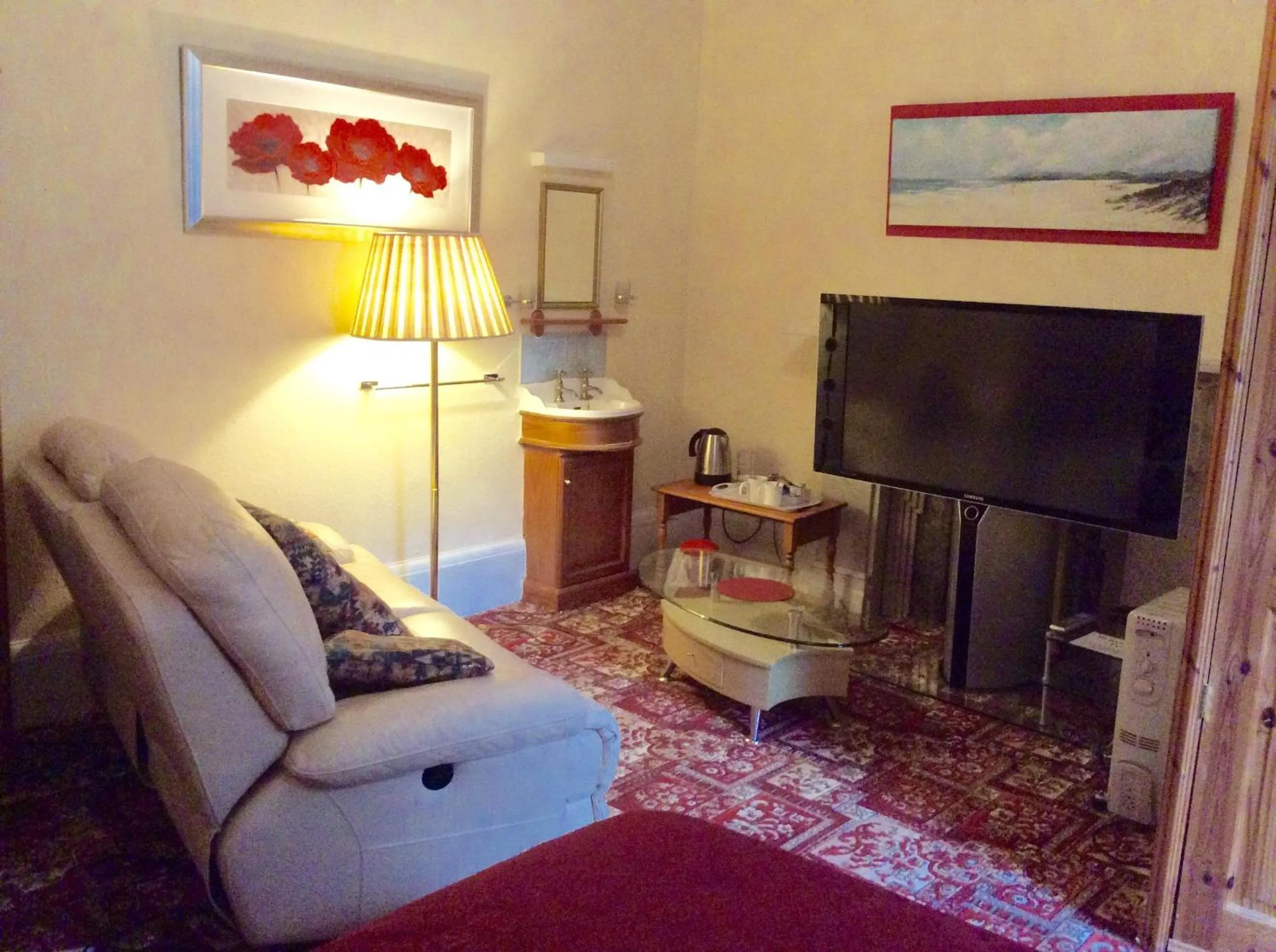 Cavell House Bed and Breakfast