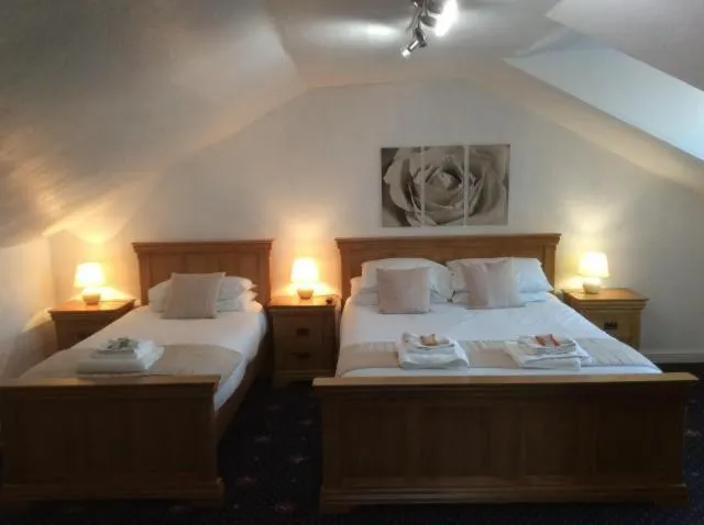 Bed in Cavell House Bed and Breakfast