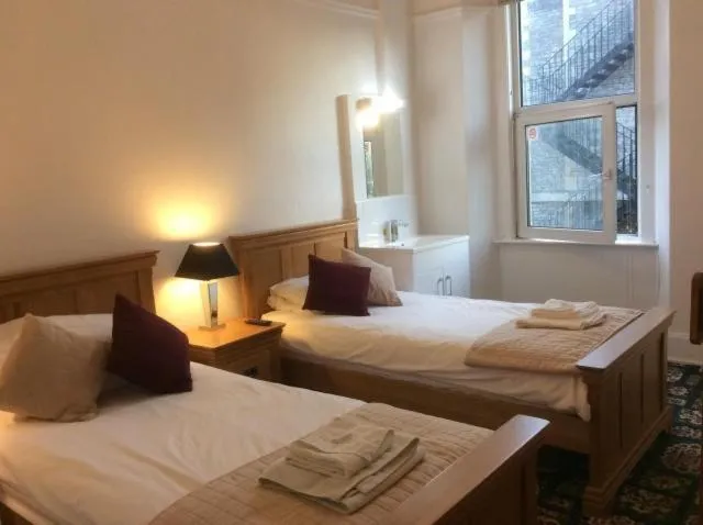 Bed in Cavell House Bed and Breakfast