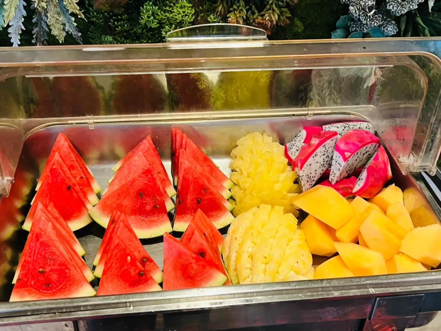 Buffet breakfast in Baramee Resortel