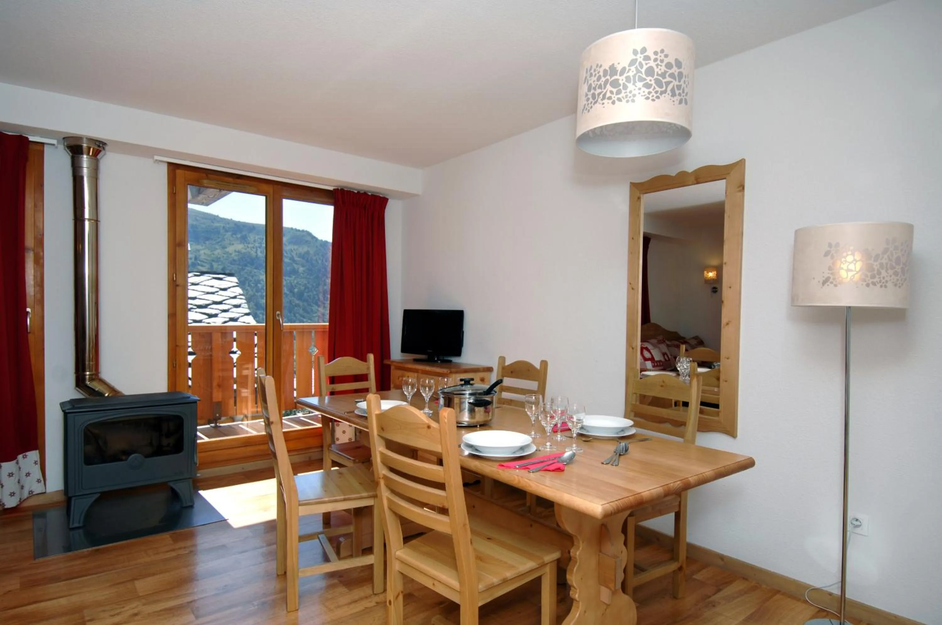 Dining area in Résidence Odalys Le Grand Panorama 1