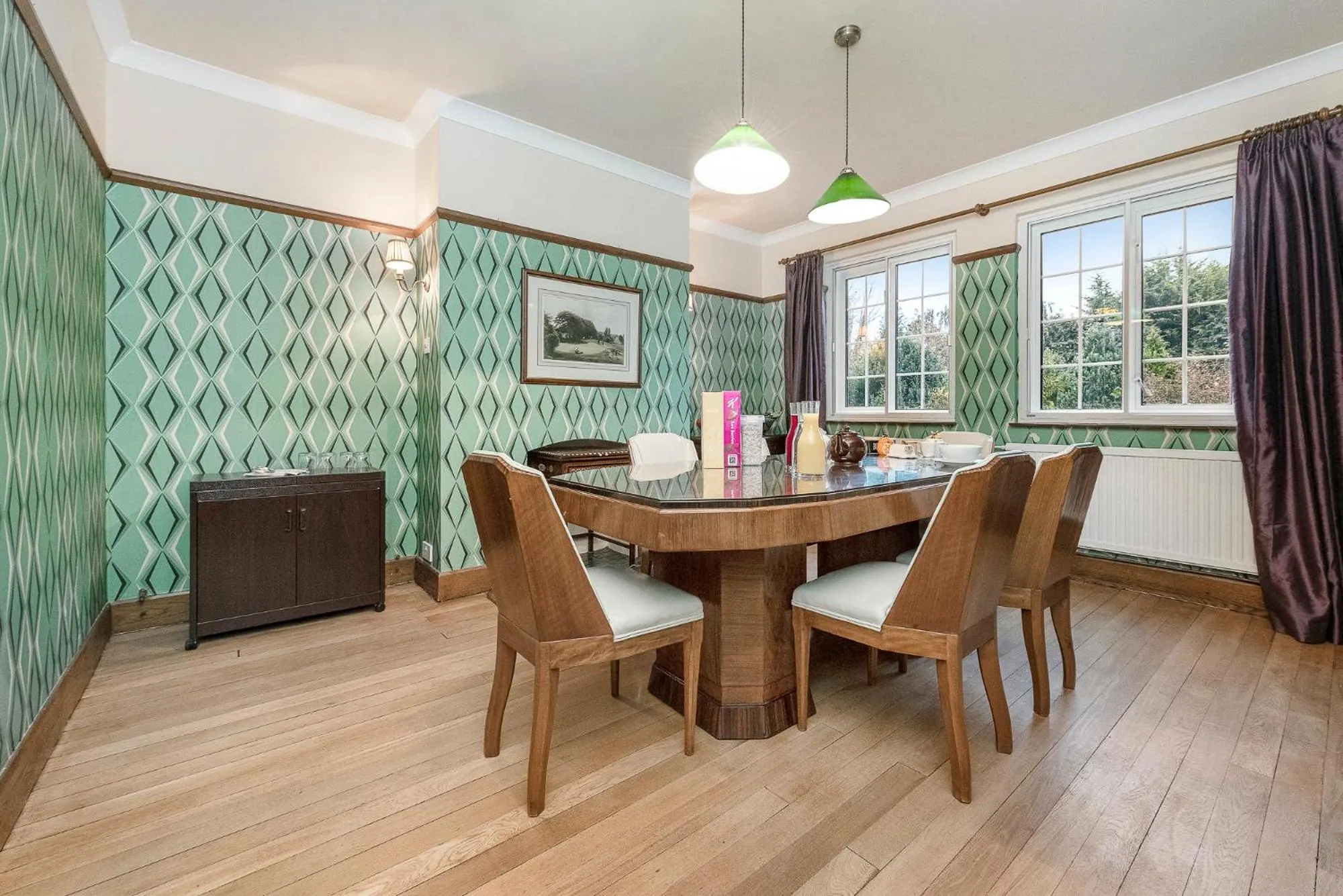 Dining area in Westleigh