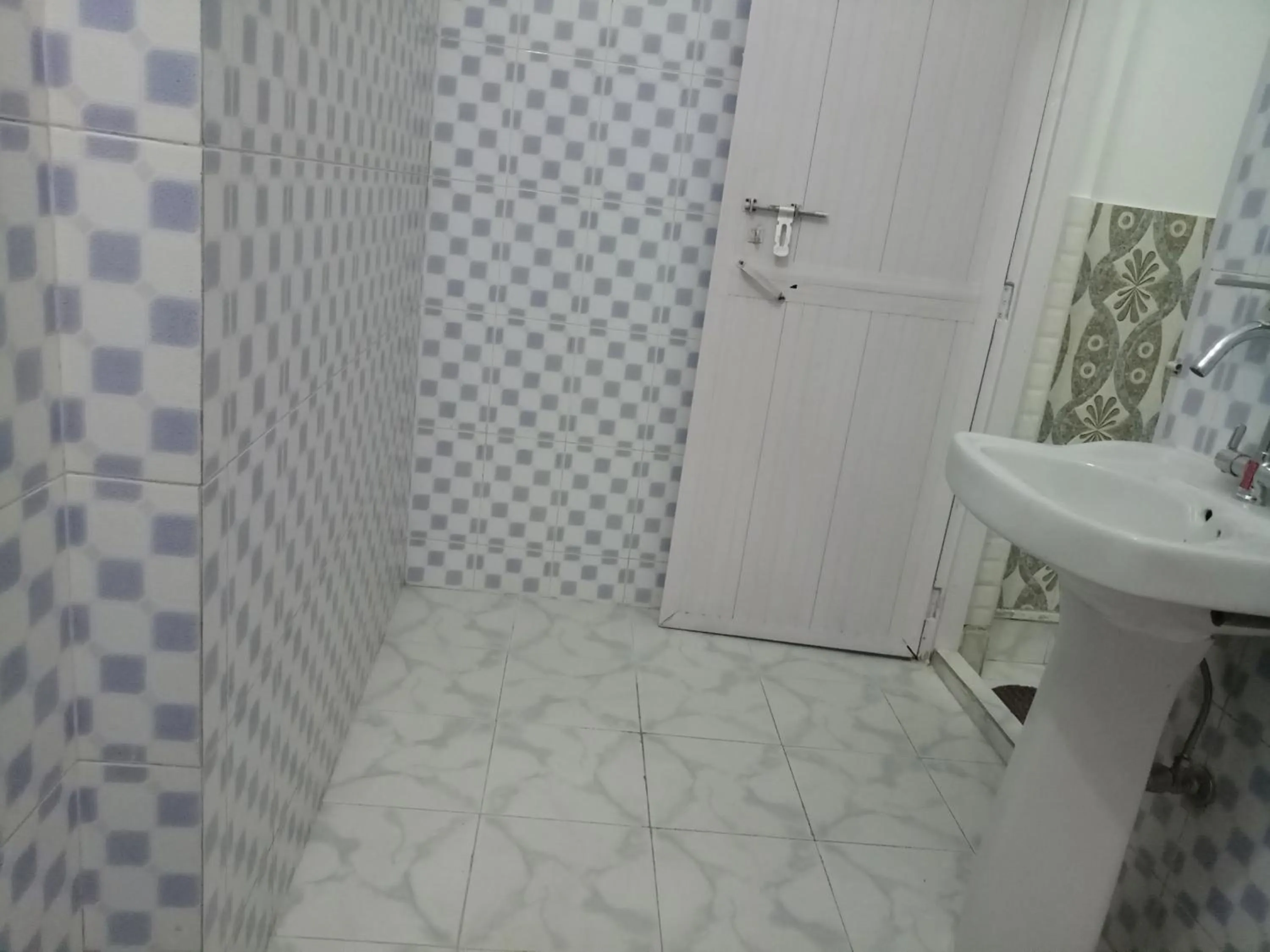 Bathroom in Hotel Kameng
