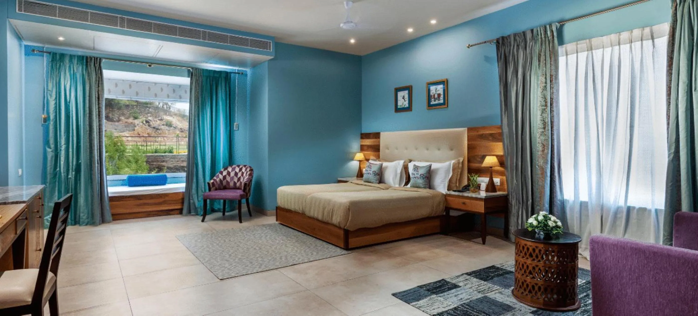 Bedroom, Bed in juSTa Luxe Sajjangarh Resort & Spa, Udaipur