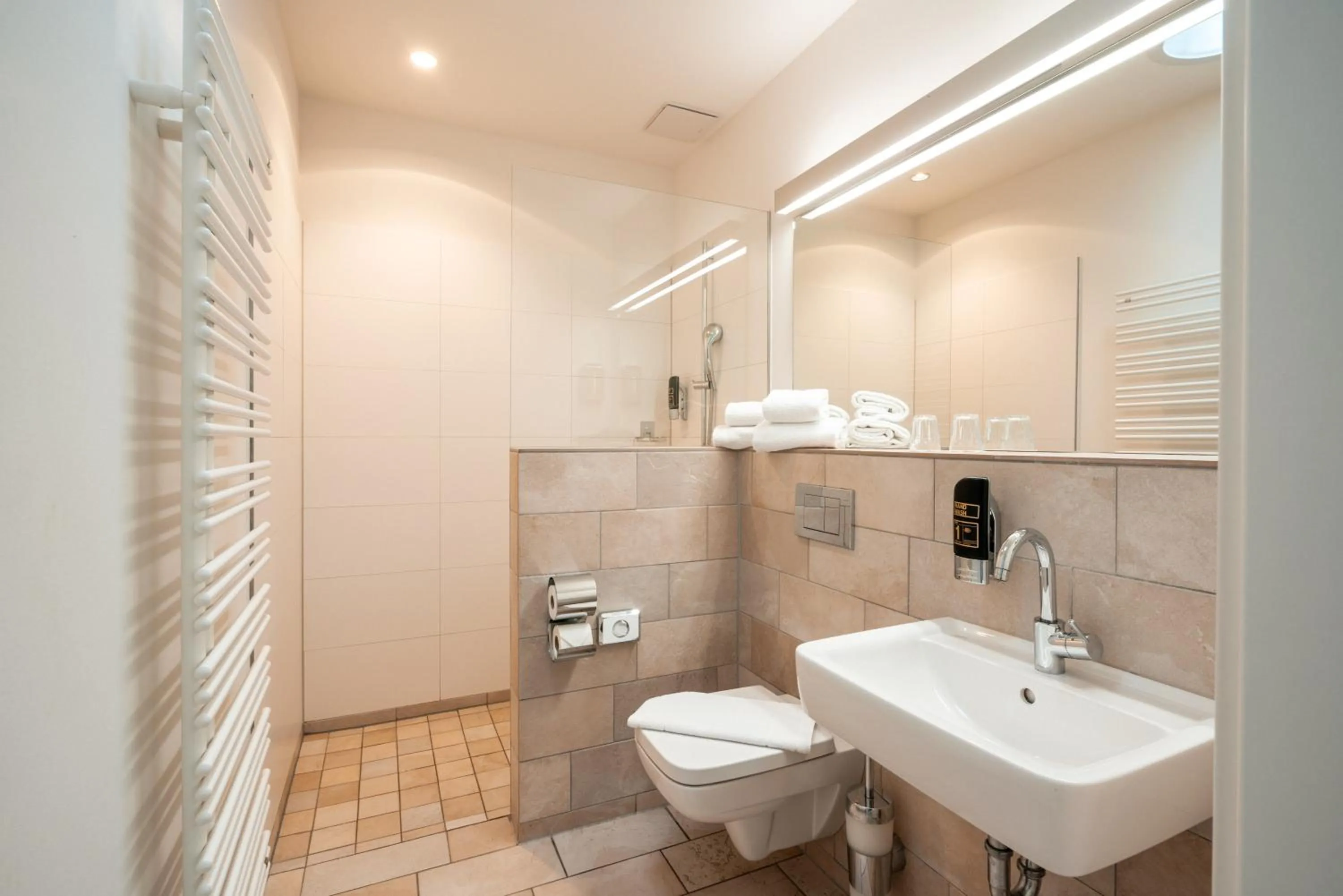 Bathroom in Weinhotel Wasem