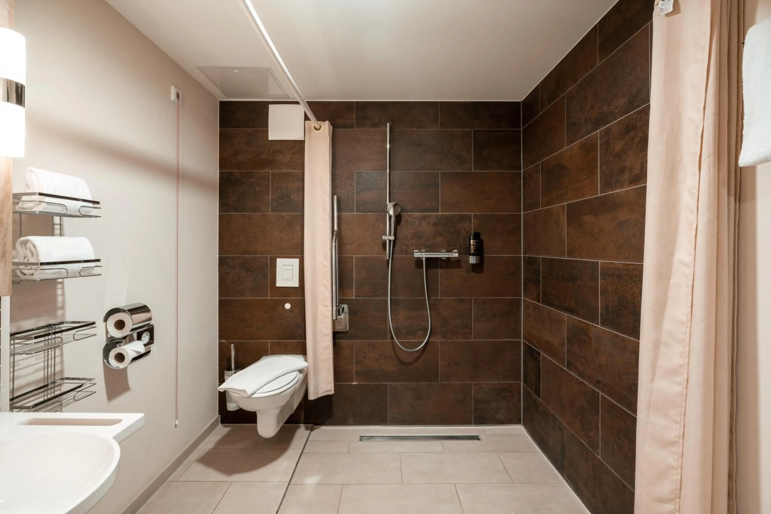 Bathroom in Weinhotel Wasem