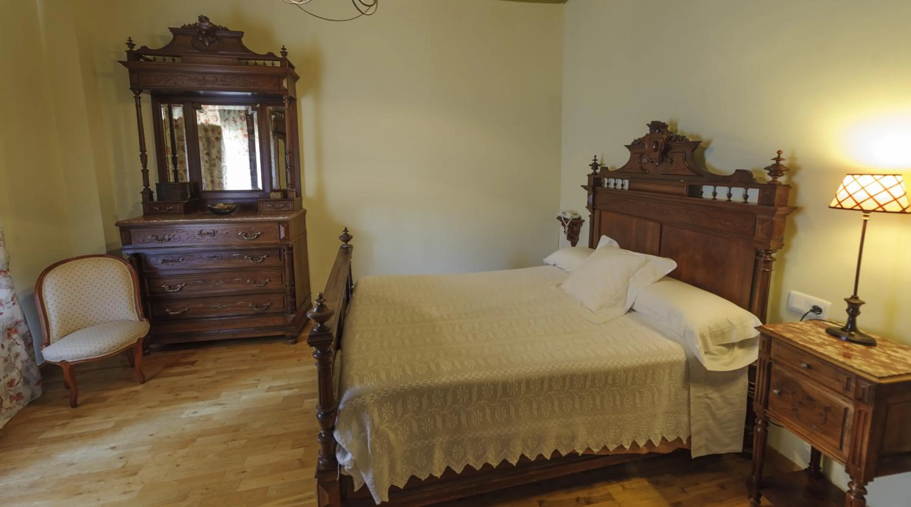 Bed in Hotel Los Leones - Adults Only