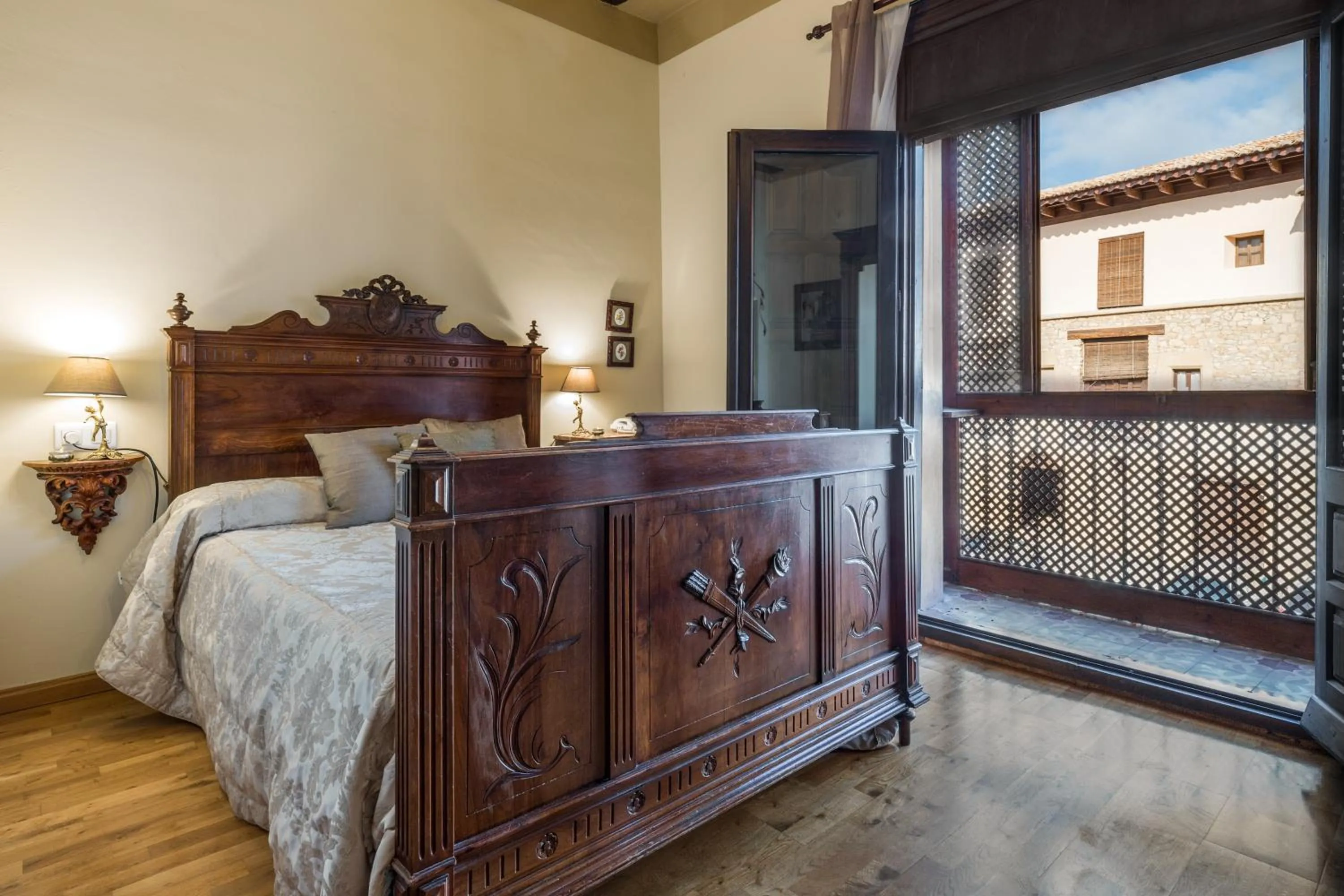 Bed in Hotel Los Leones - Adults Only