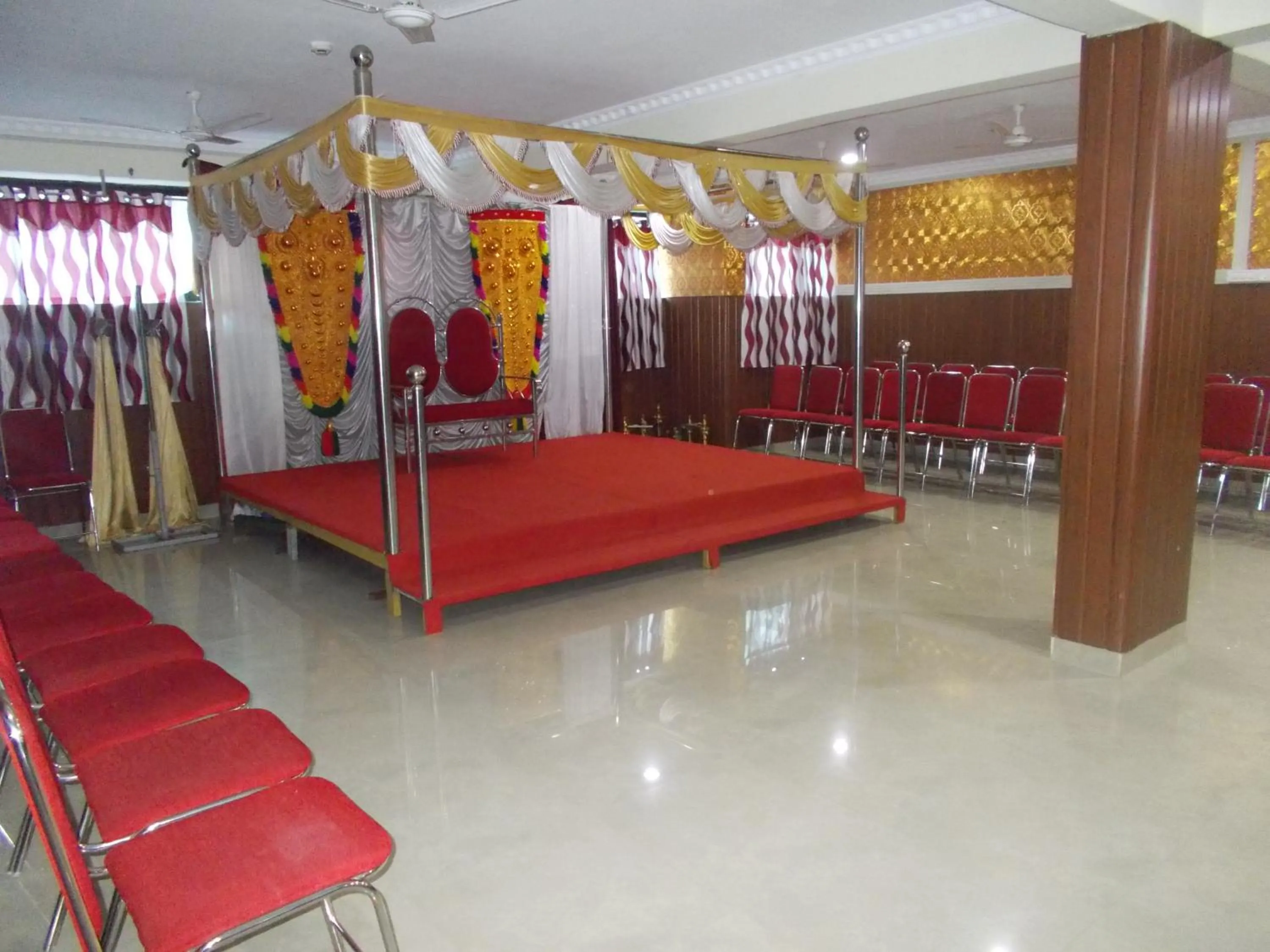 Bed in Avanti Inn