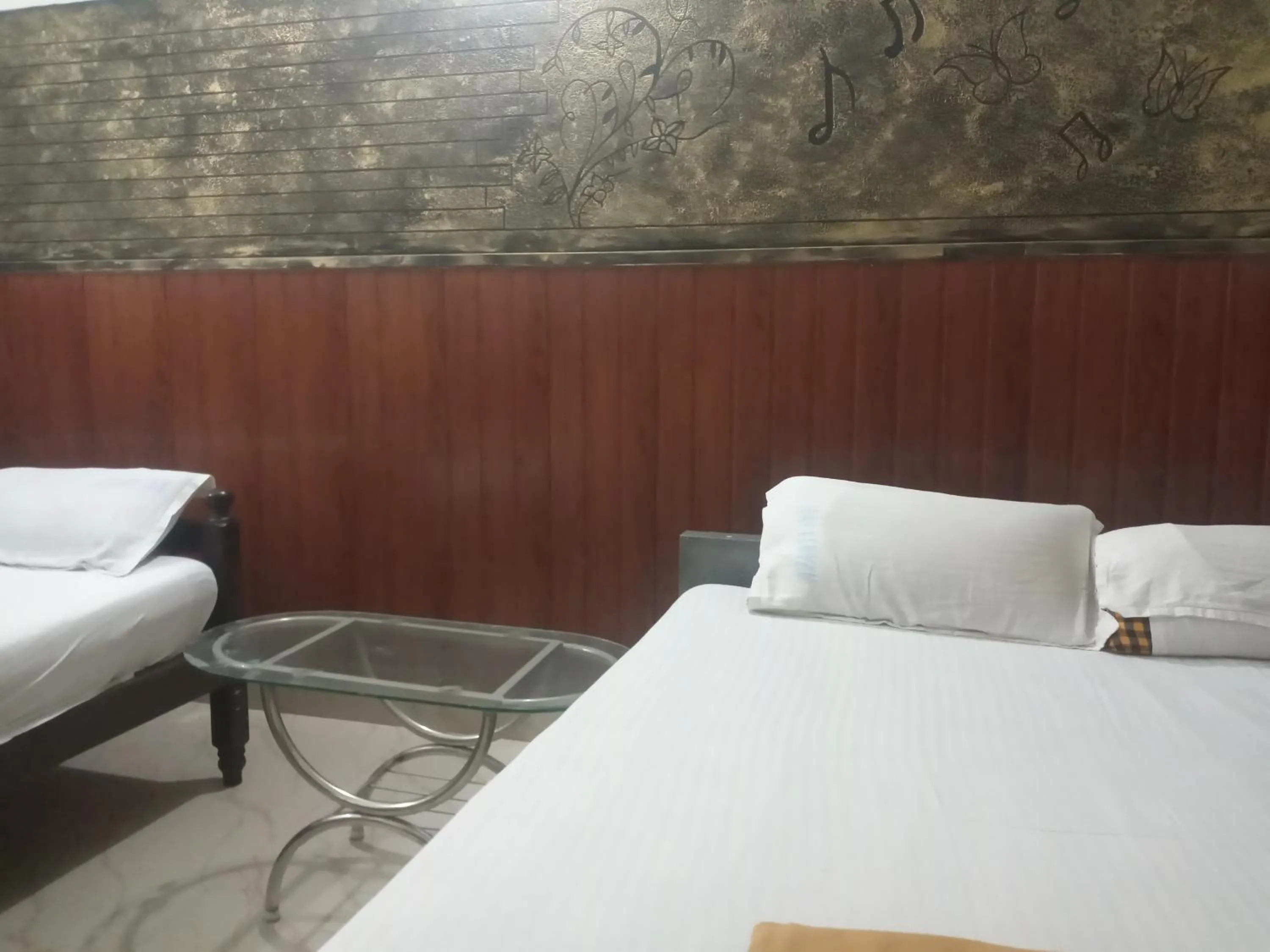 Bed in Avanti Inn