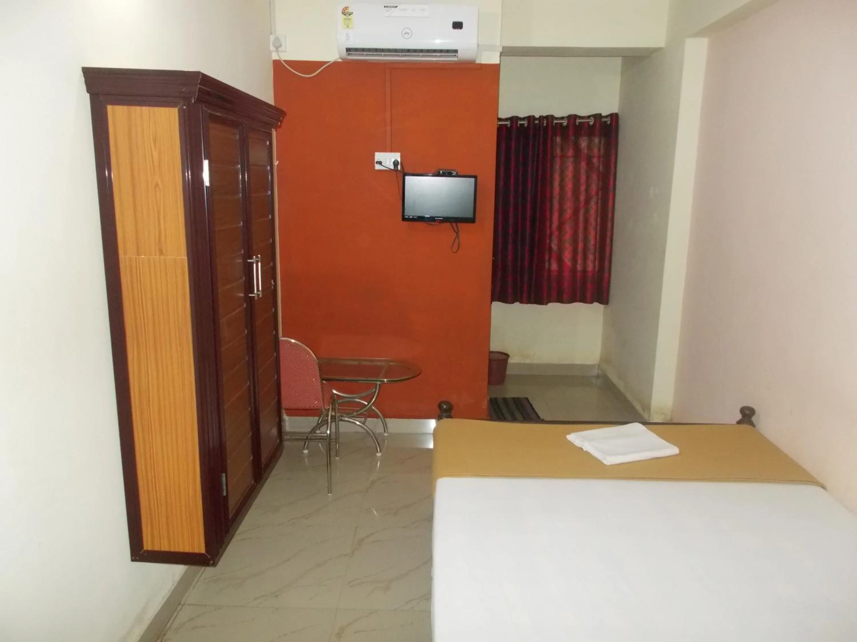 Bed in Avanti Inn