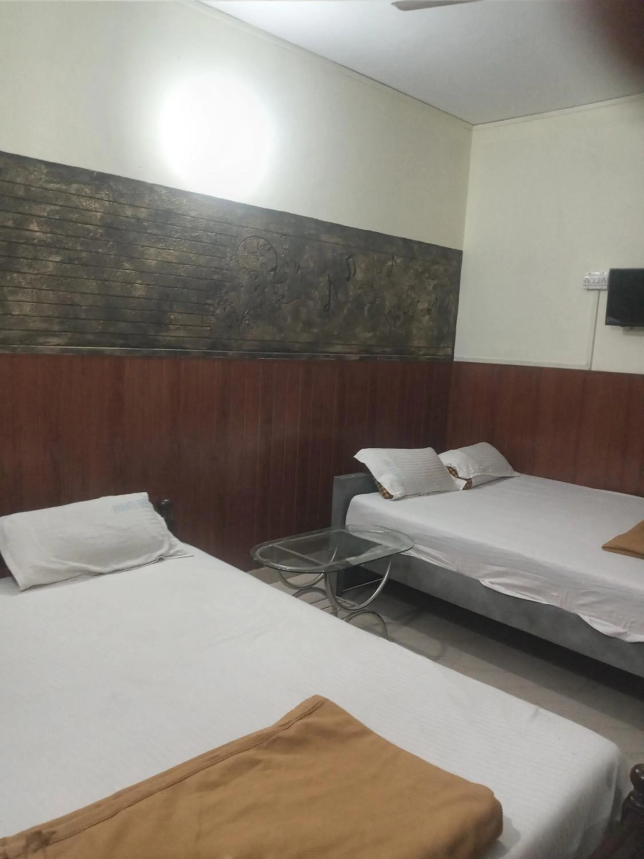Bed in Avanti Inn