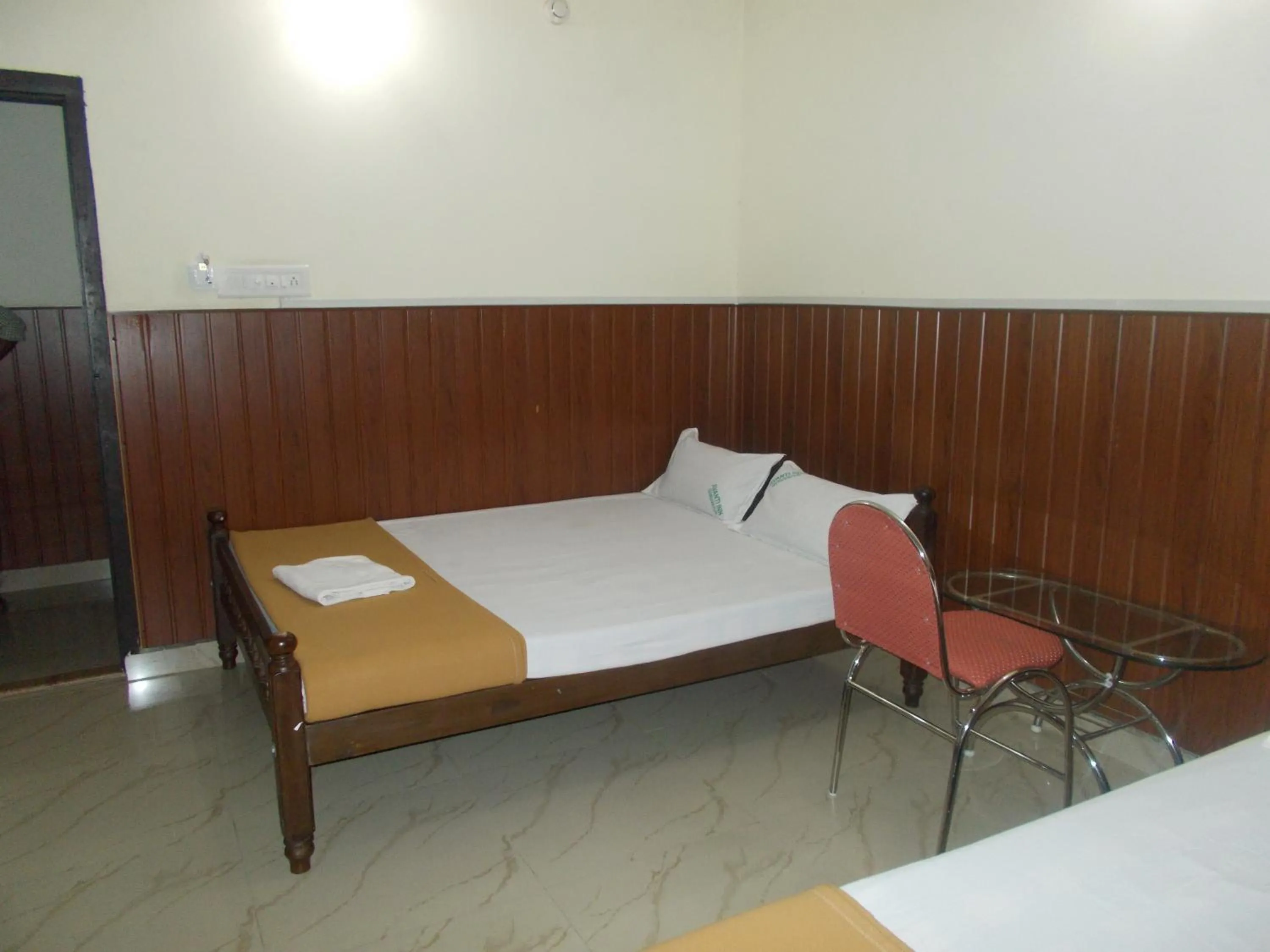 Bed in Avanti Inn