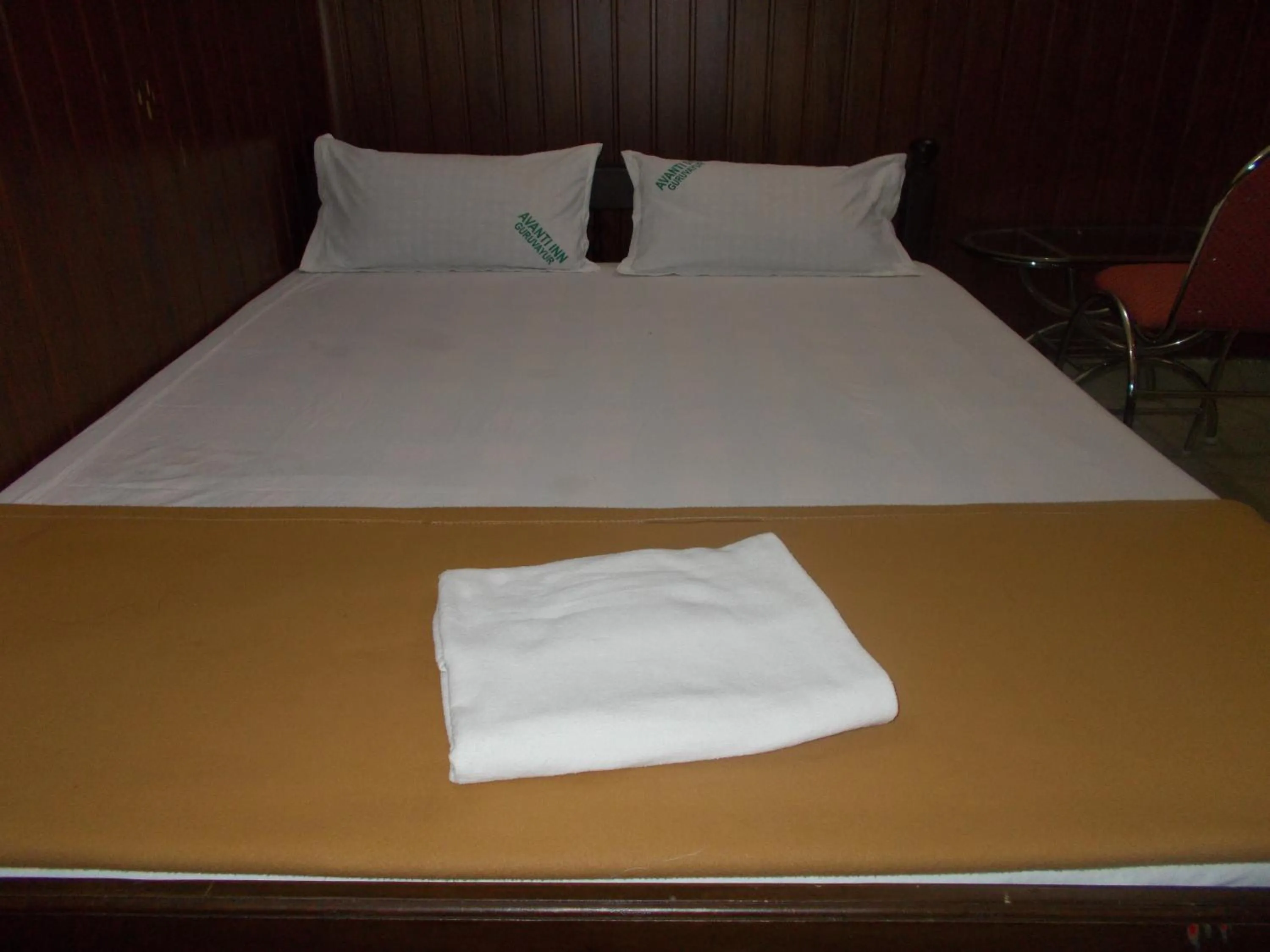 Bed in Avanti Inn