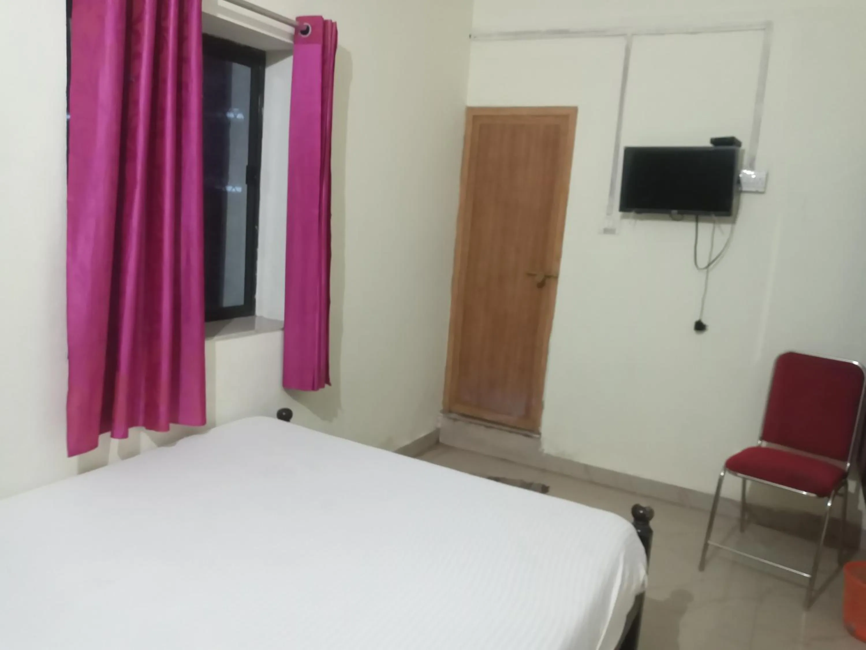 Bed in Avanti Inn