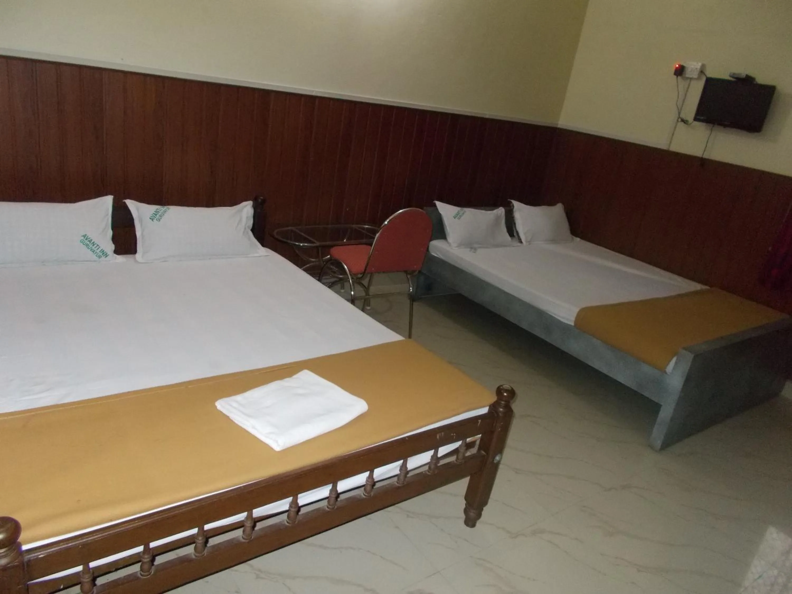 Bed in Avanti Inn