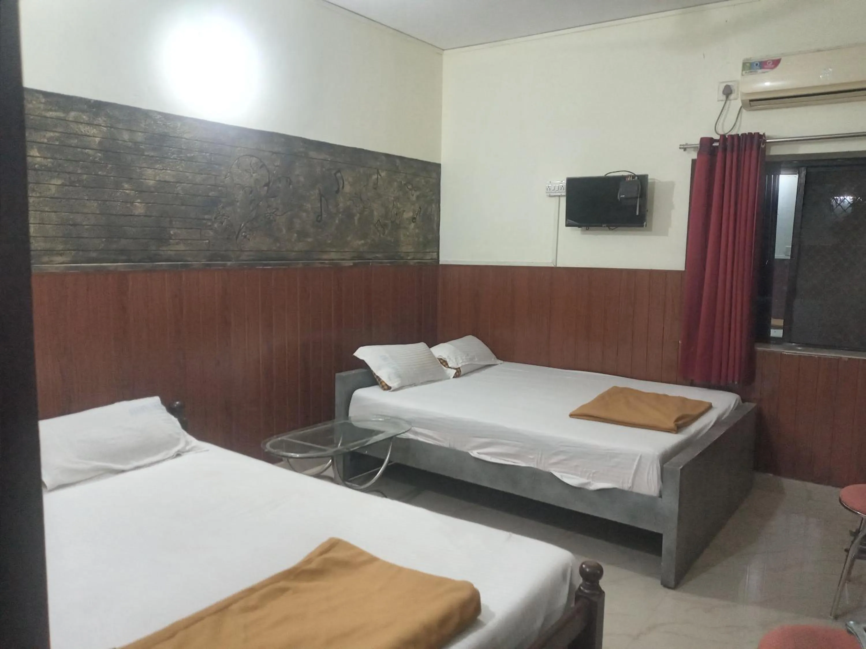 Bed in Avanti Inn