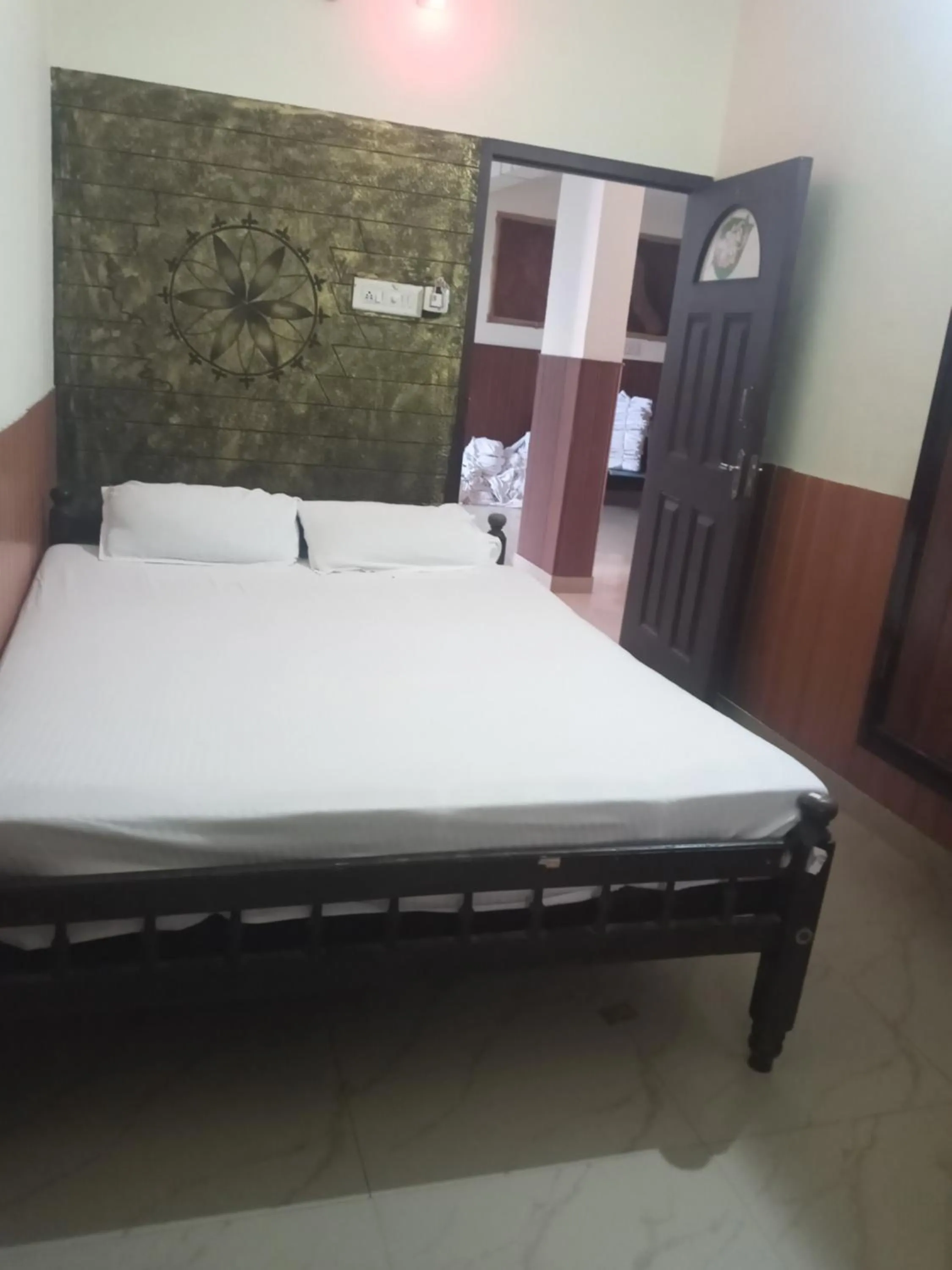 Bed in Avanti Inn