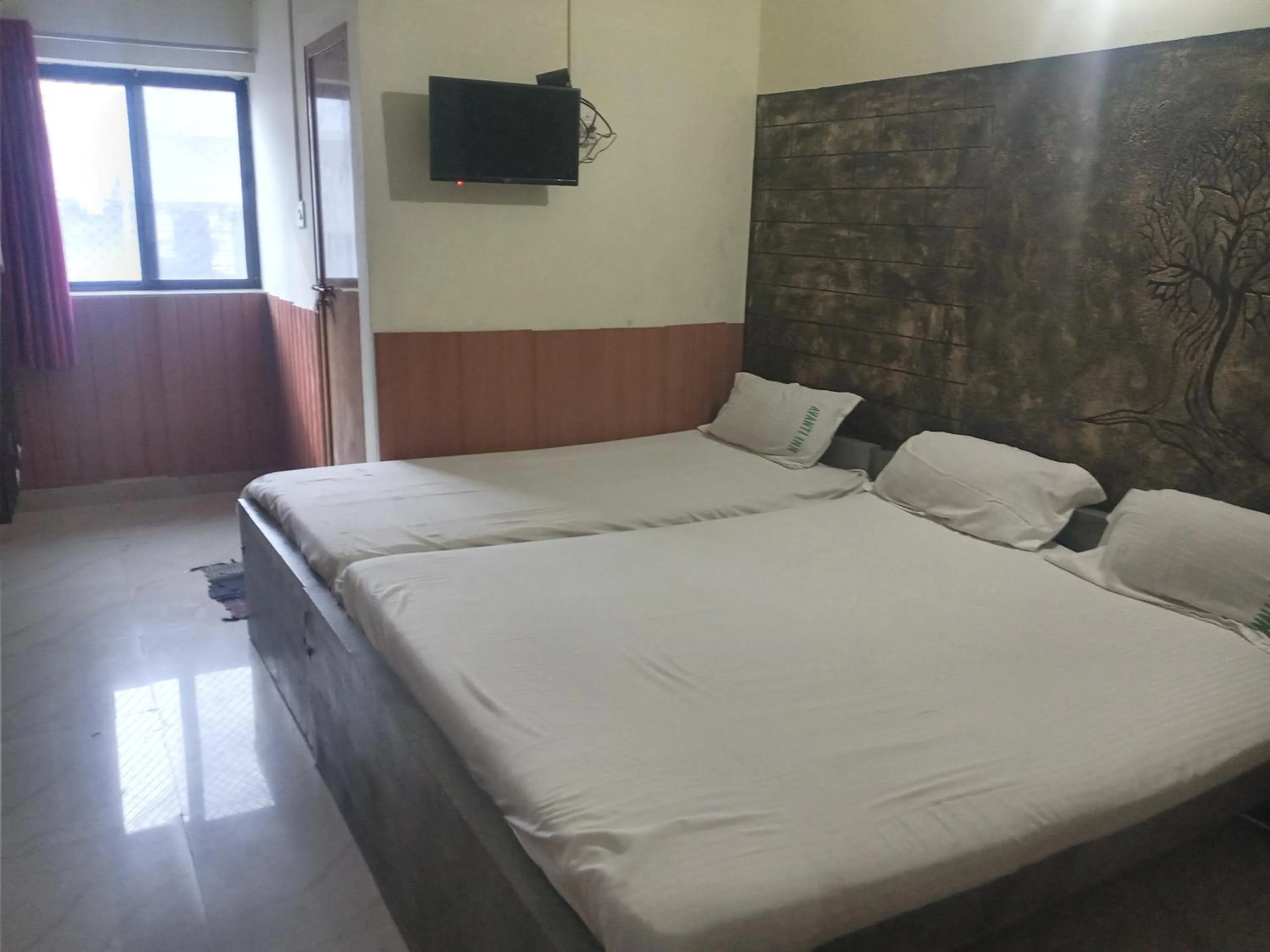Bed in Avanti Inn