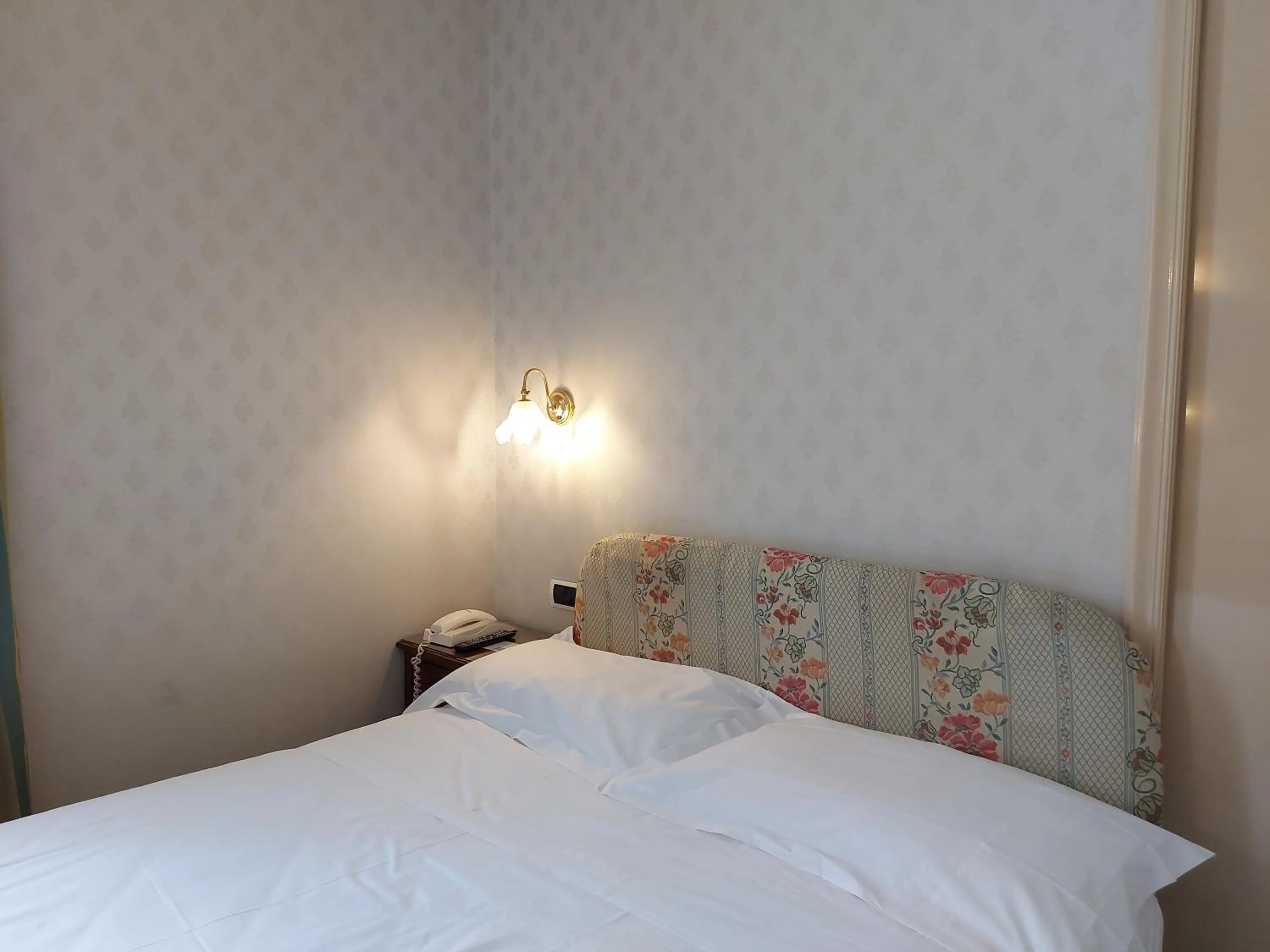 Bedroom, Bed in Phi Hotel Canalgrande