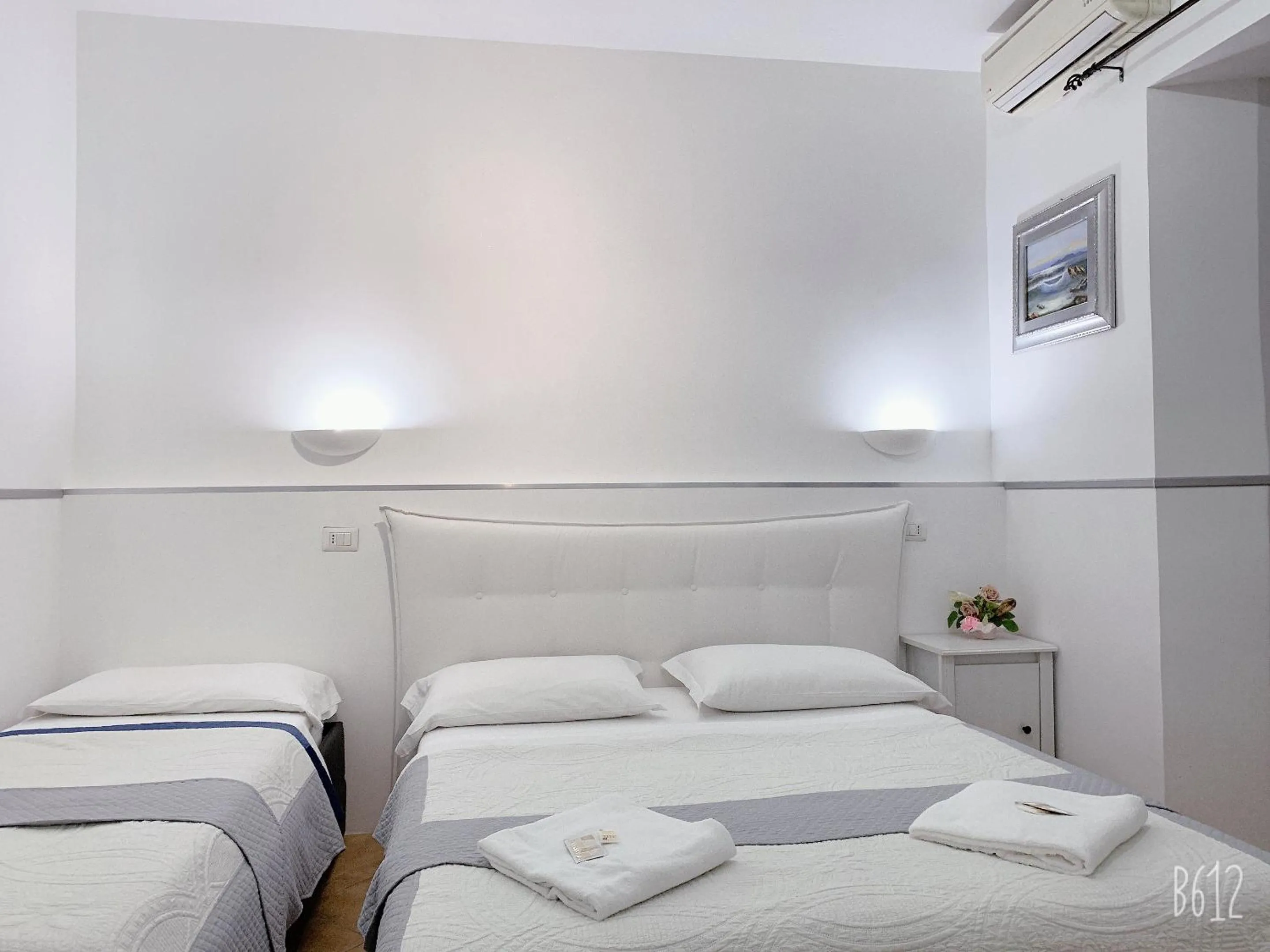 Bedroom, Bed in Golden Ratio