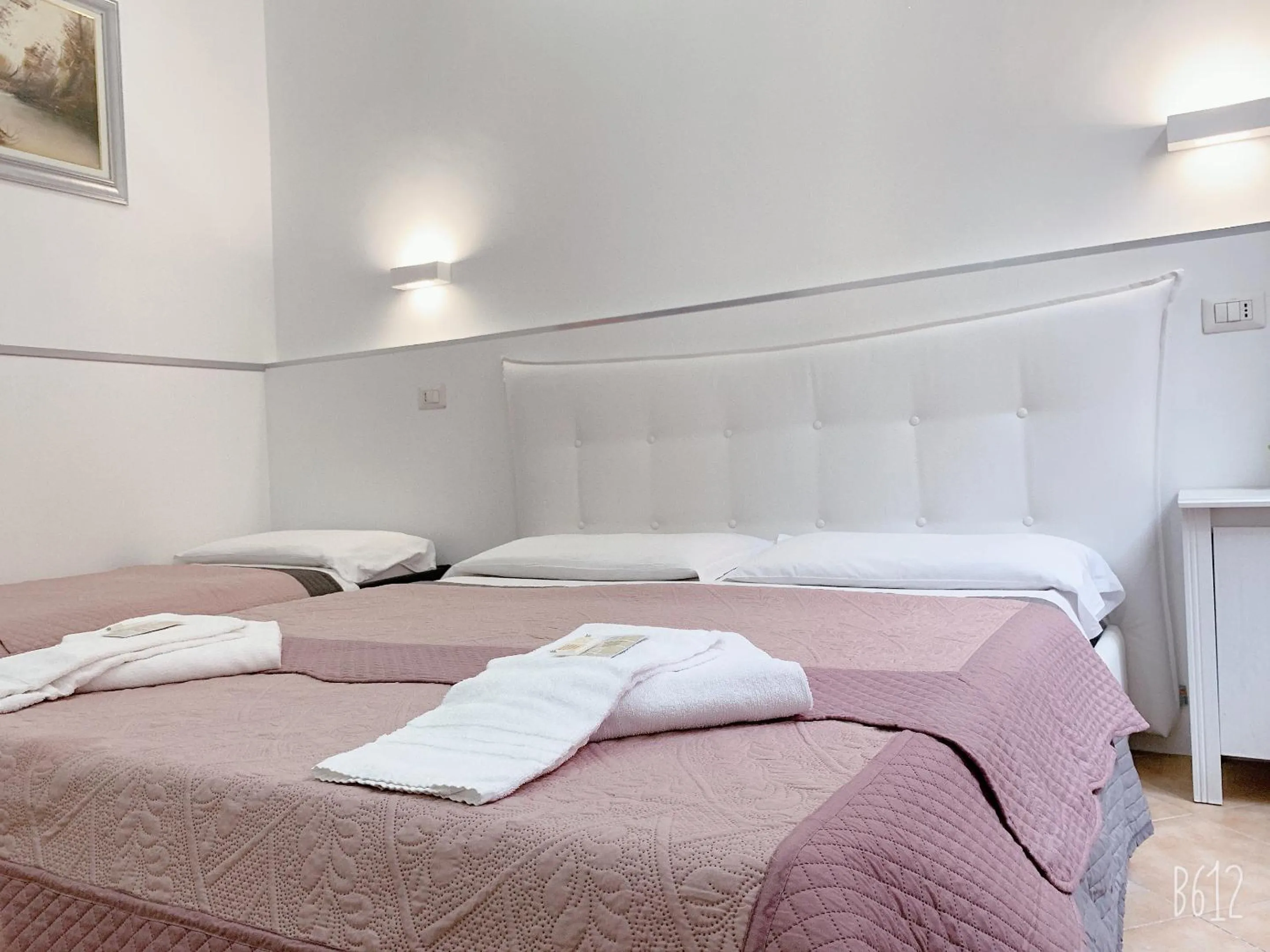 Bedroom, Bed in Golden Ratio