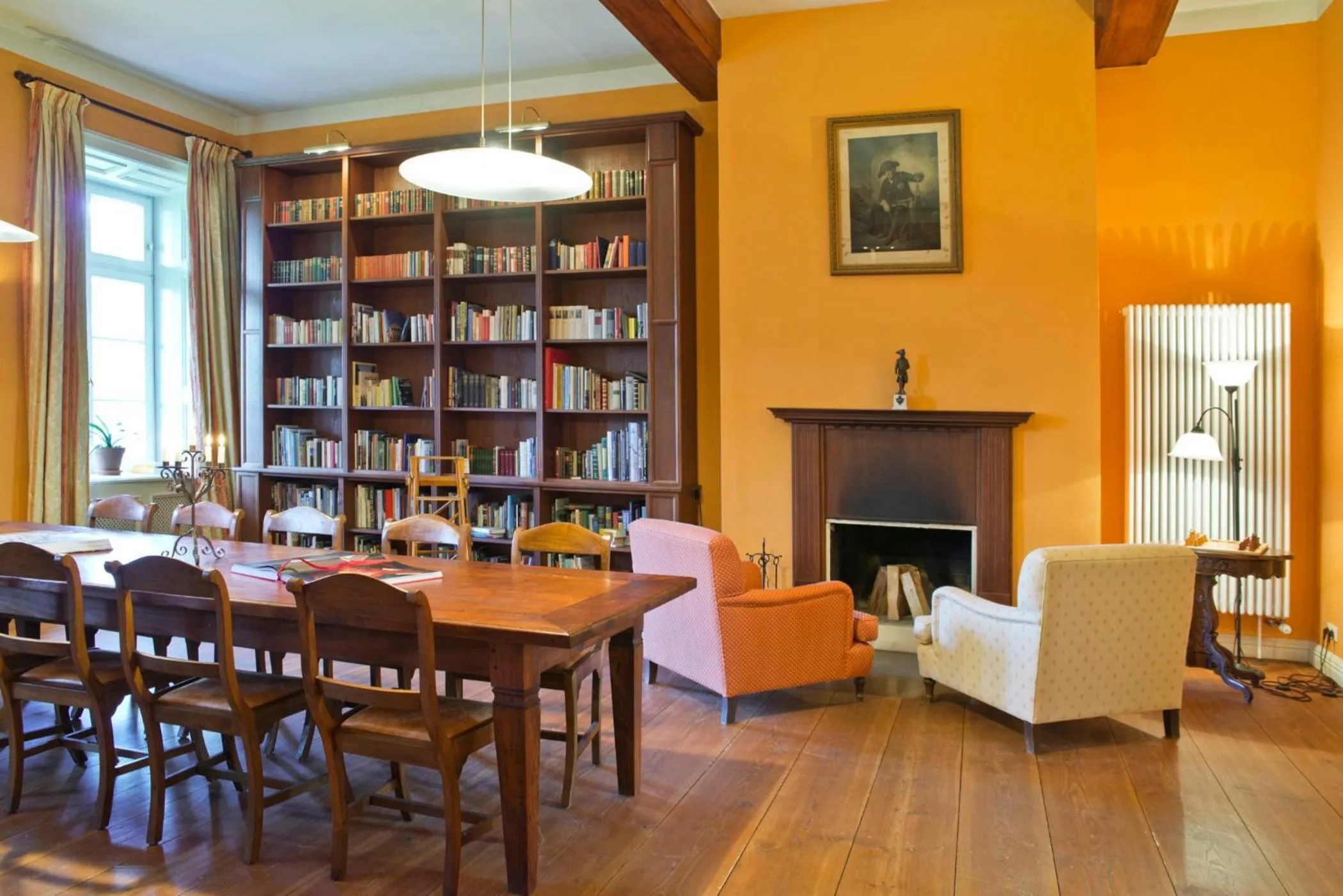 Library in Romantik Hotel Gutshaus Ludorf