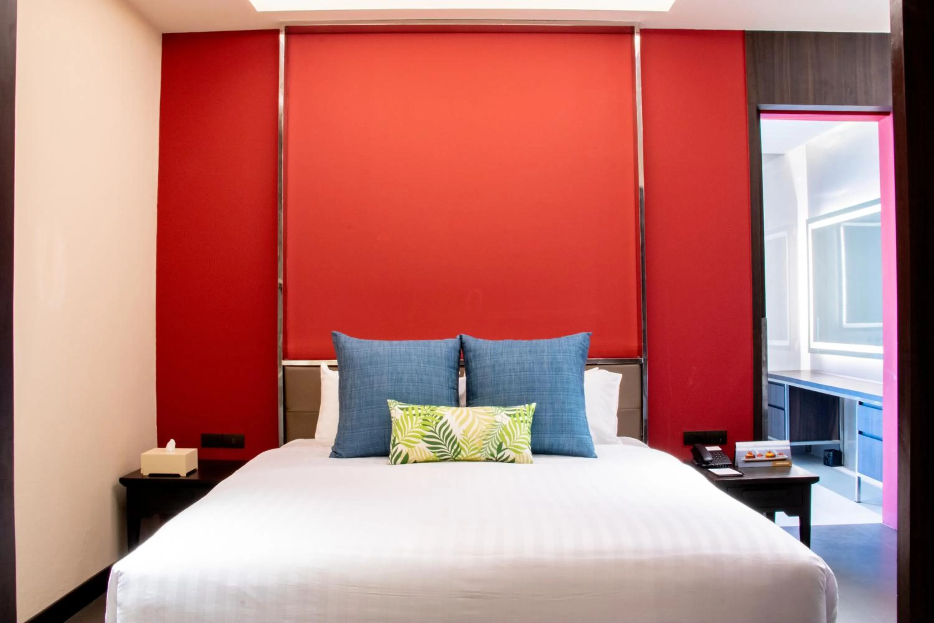 Bedroom, Bed in Impiana Beachfront Resort Chaweng Noi, Koh Samui