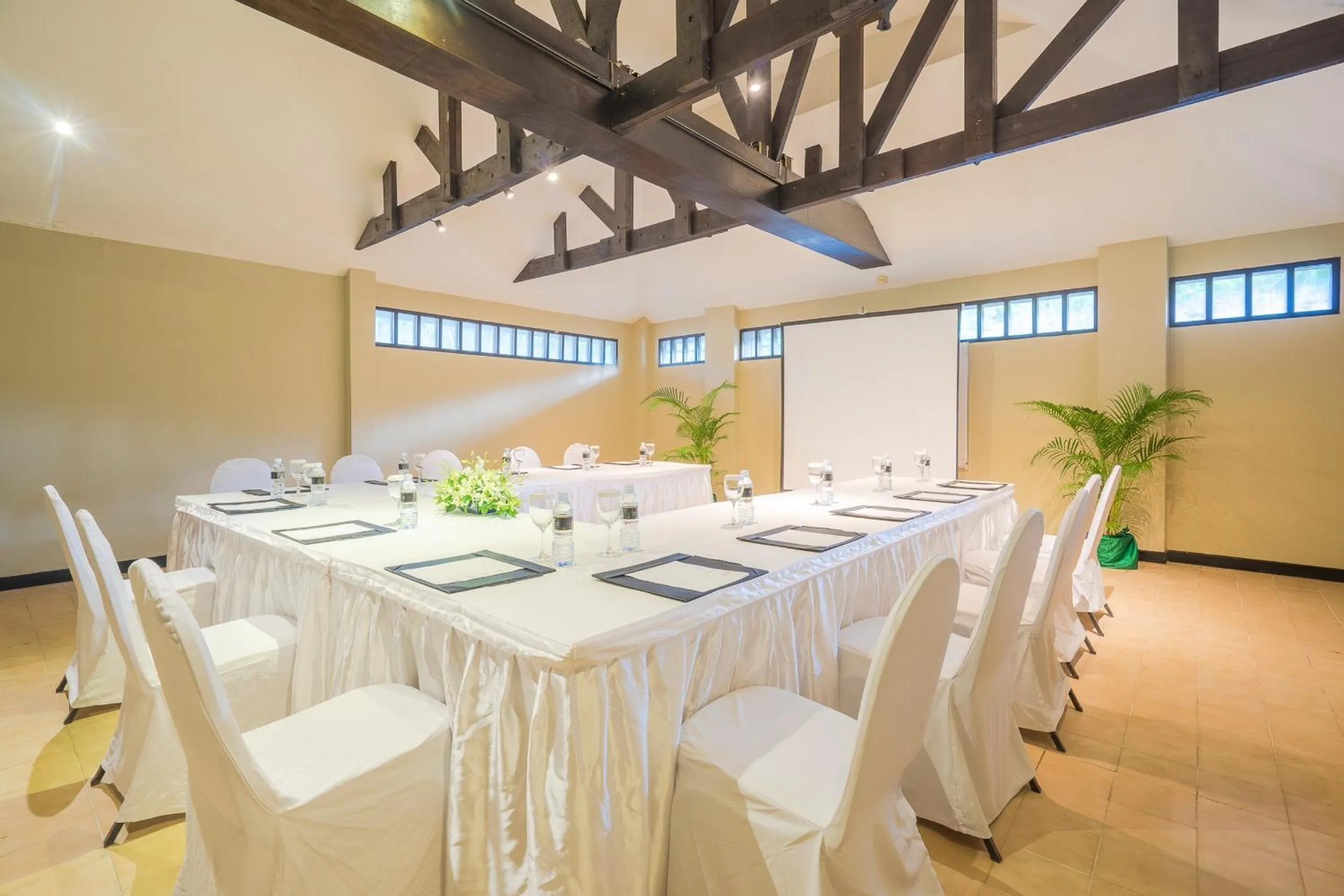 Banquet/Function facilities in Impiana Beachfront Resort Chaweng Noi, Koh Samui