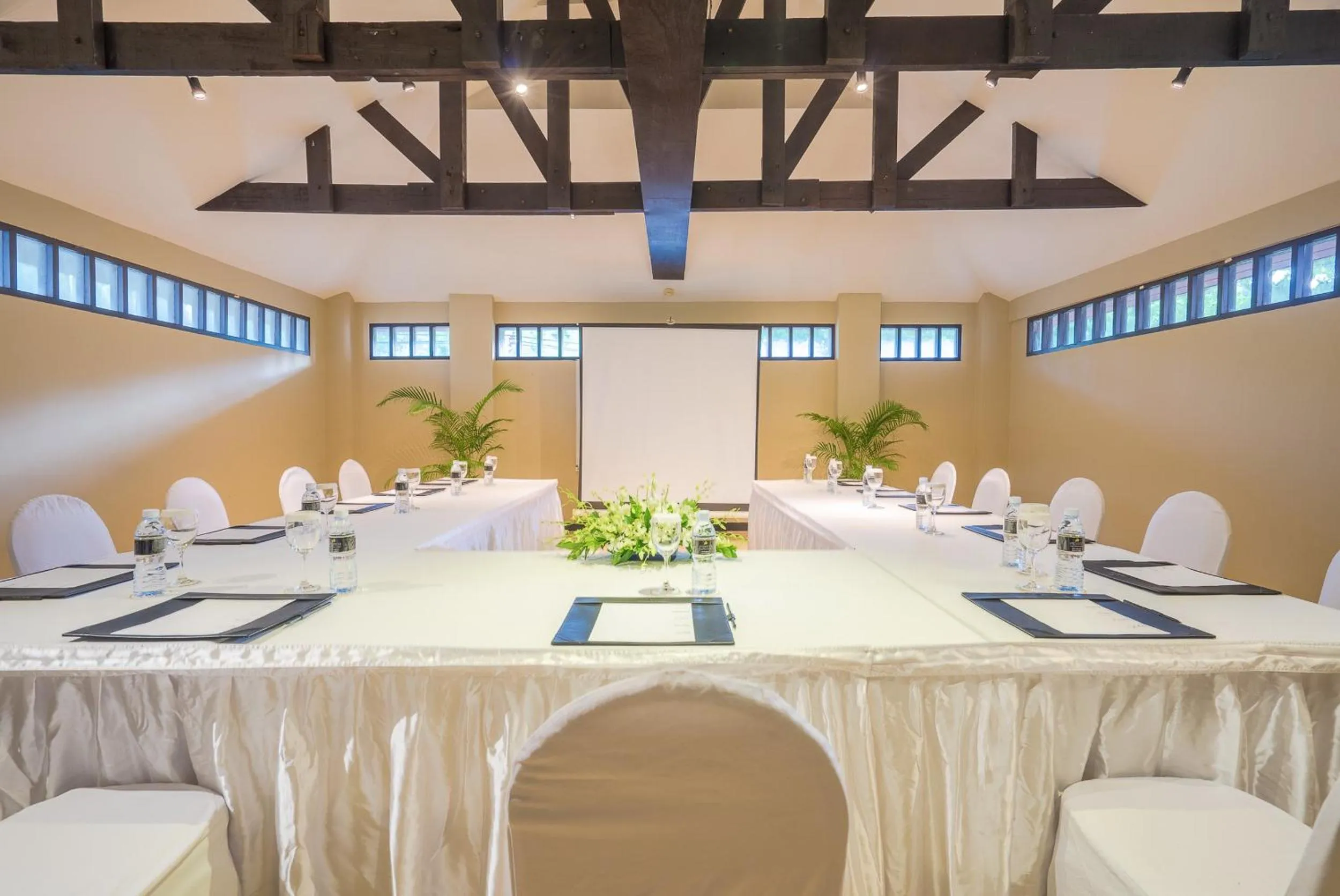 Banquet/Function facilities in Impiana Beachfront Resort Chaweng Noi, Koh Samui