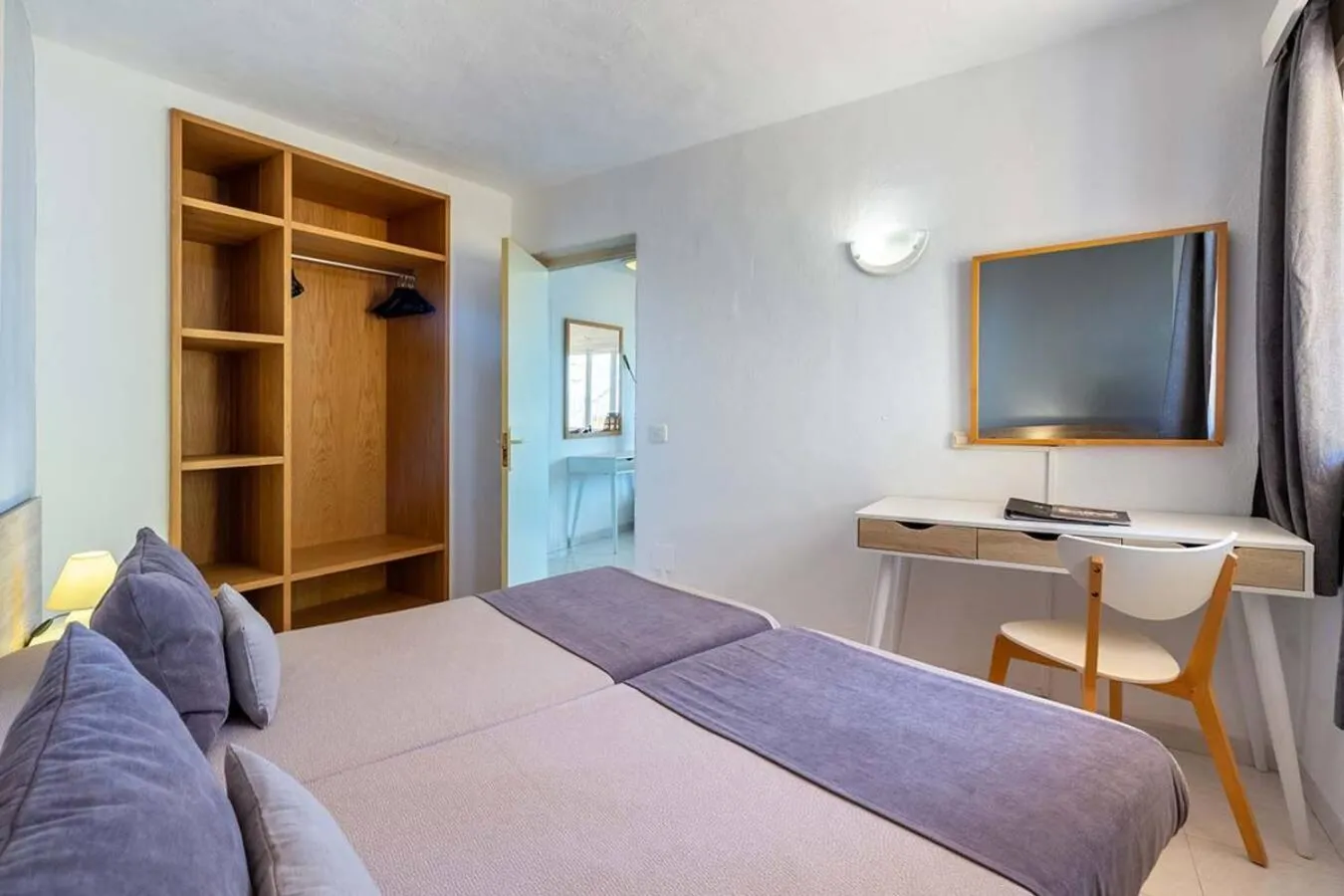 Photo of the whole room, Bed in Hotel Cenit & Apts Sol y Viento