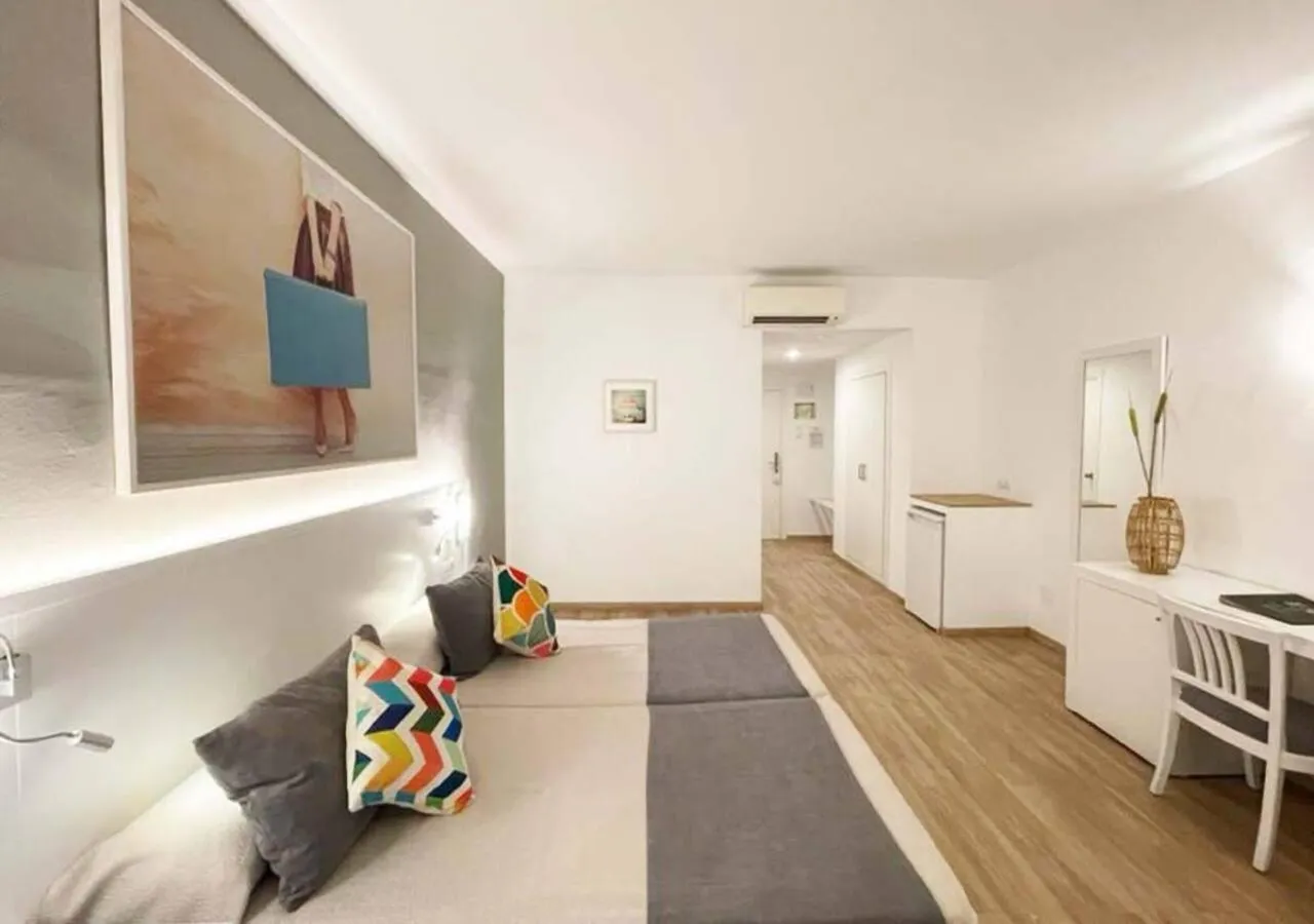 Bed in Hotel Cenit & Apts Sol y Viento