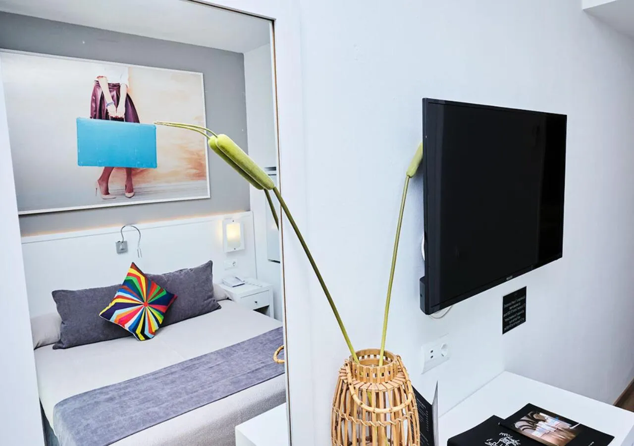 Bed in Hotel Cenit & Apts Sol y Viento