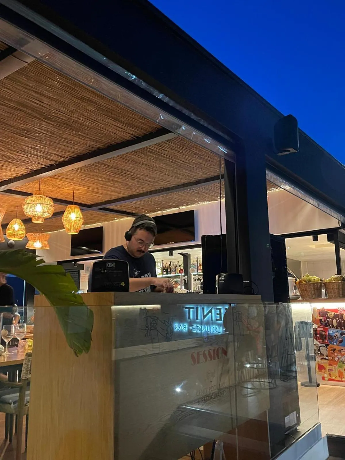 Nightclub / DJ in Hotel Cenit & Apts Sol y Viento