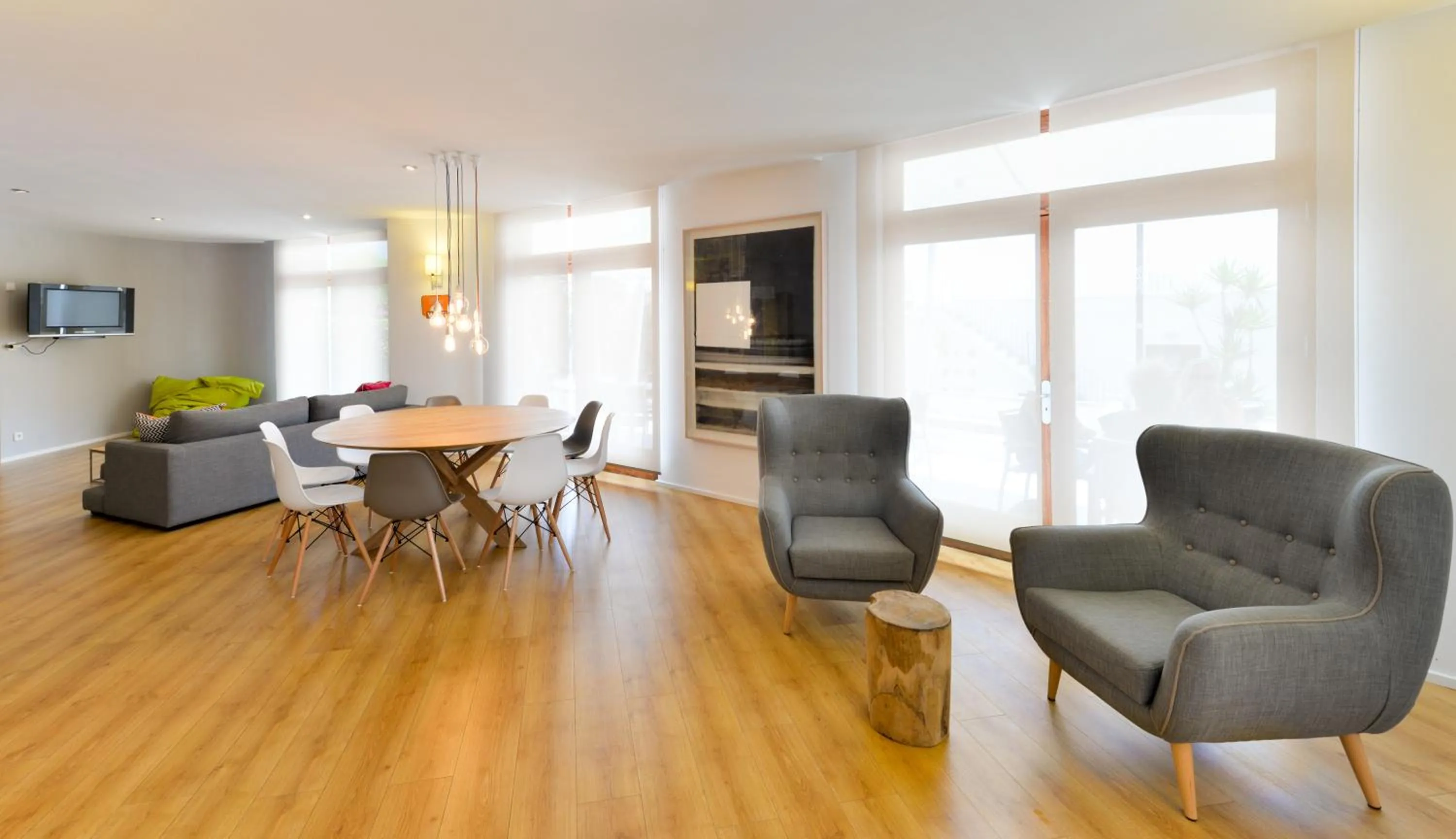 Communal lounge/ TV room in Hotel Cenit & Apts Sol y Viento