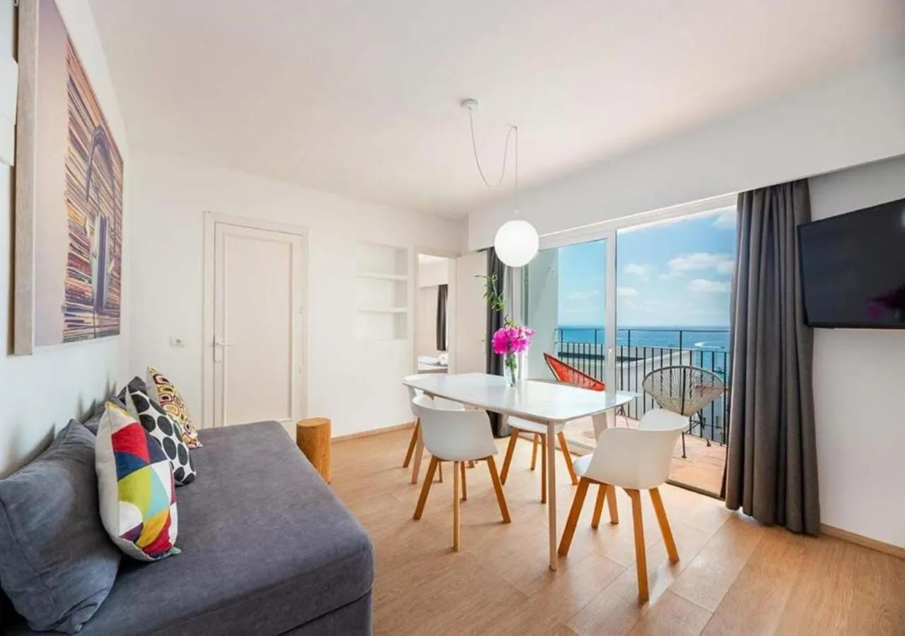 Living room in Hotel Cenit & Apts Sol y Viento