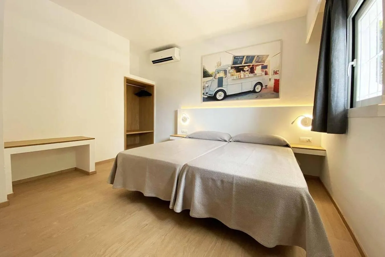 Bed in Hotel Cenit & Apts Sol y Viento